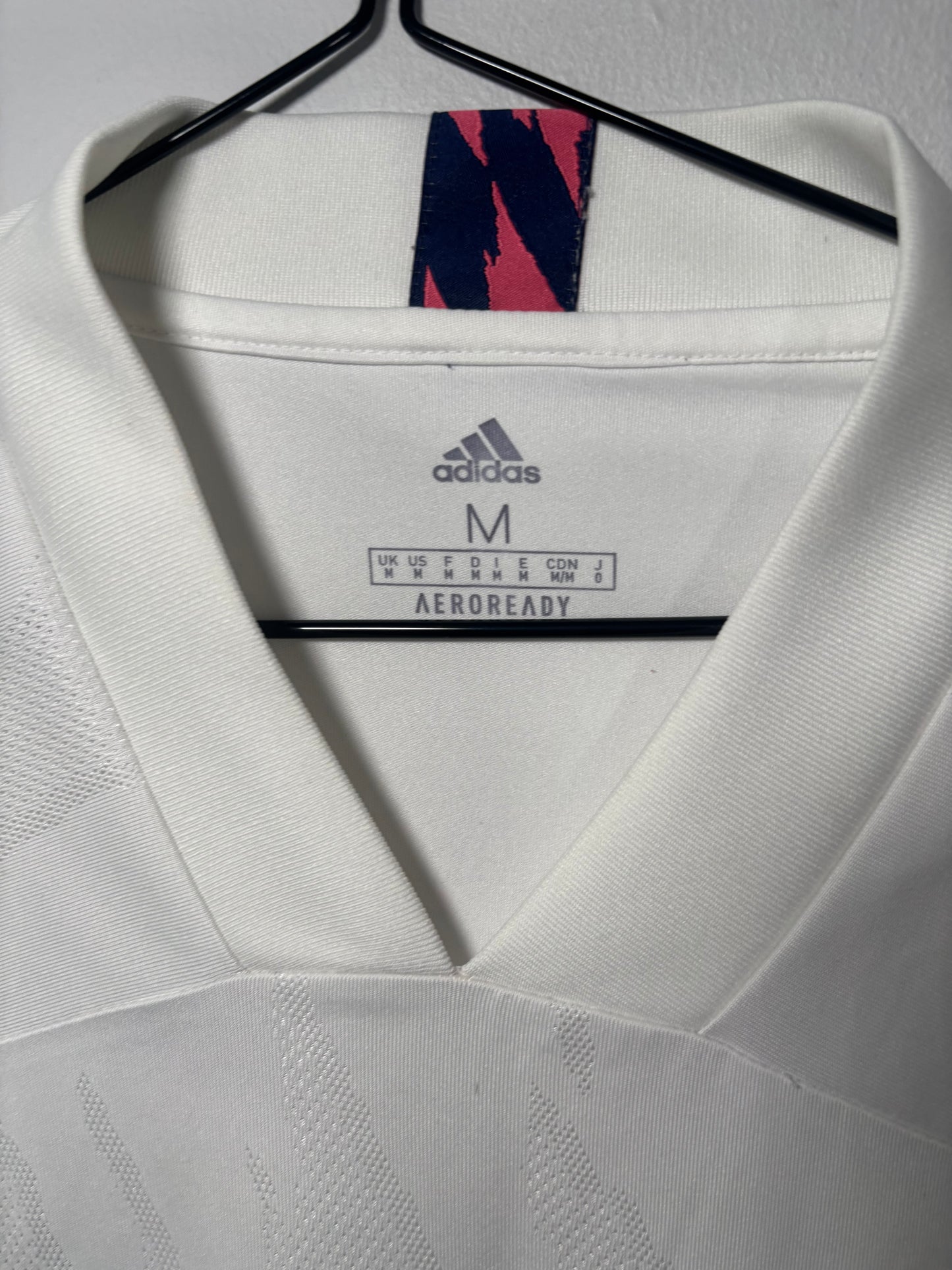 Real Madrid Home Shirt 2021/22 (M)