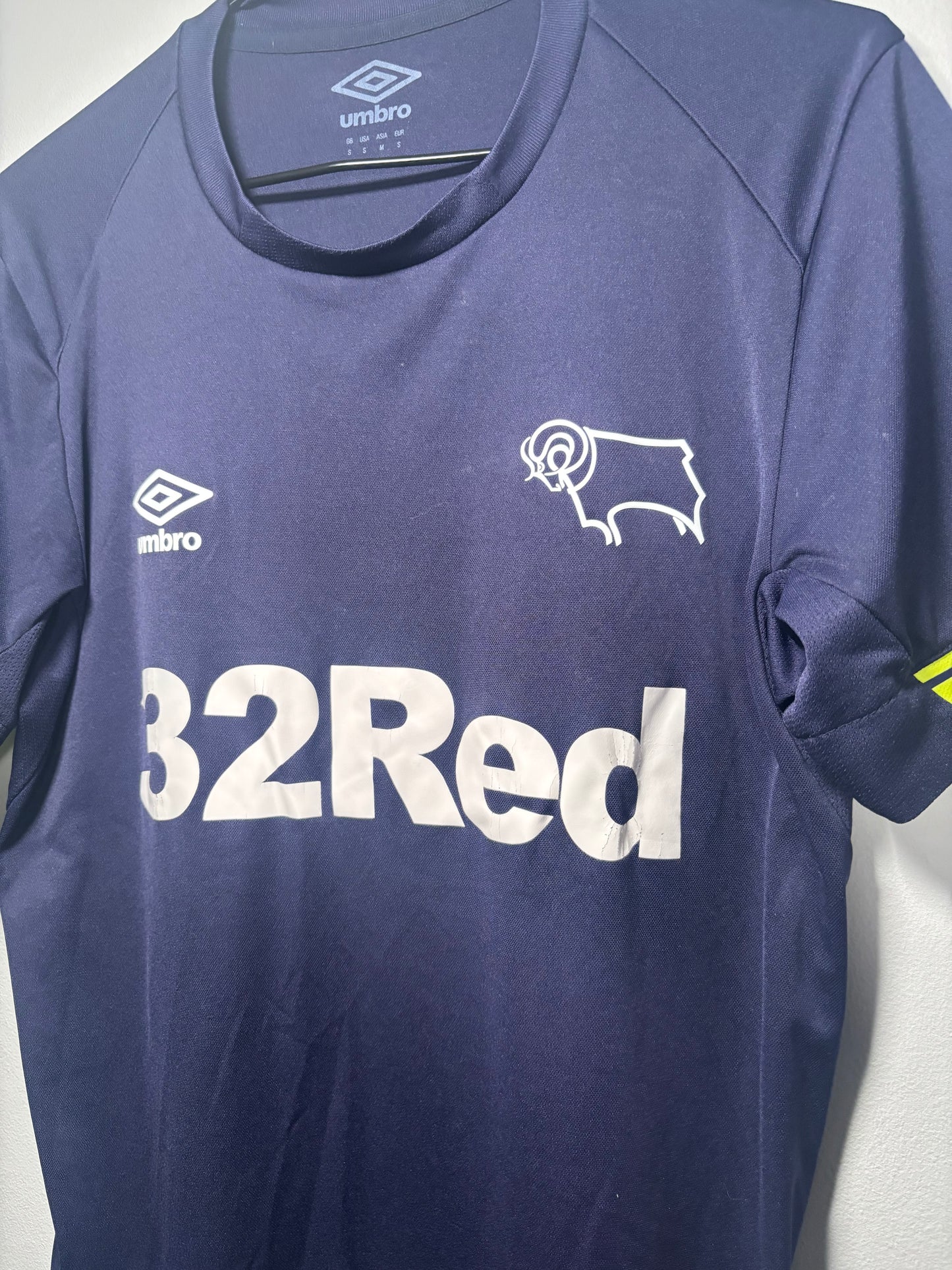 Derby County Away Shirt 2018/19 (S)