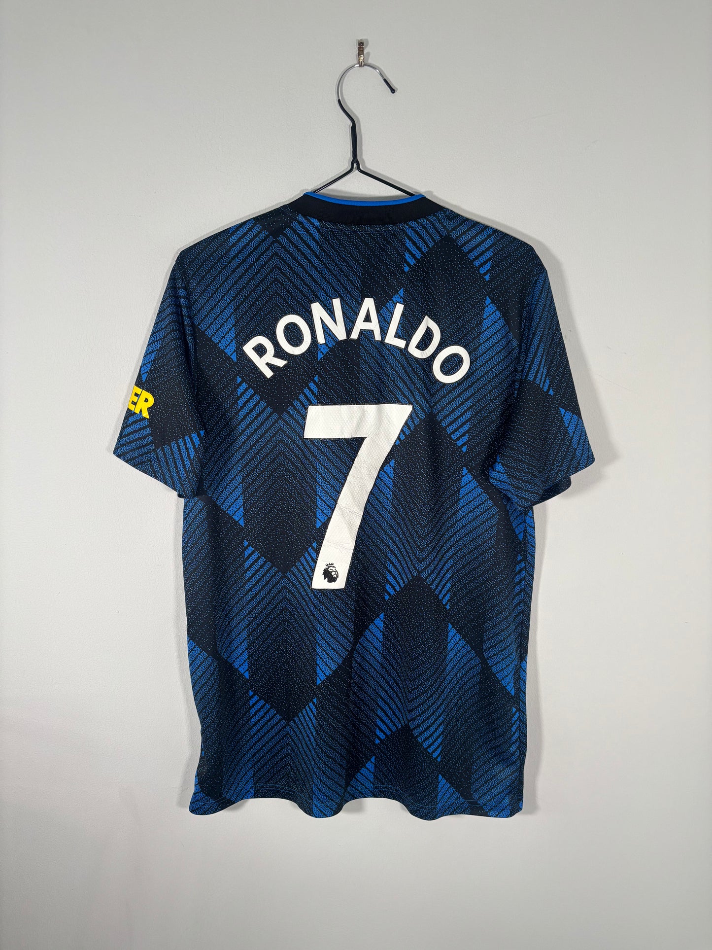 Manchester United Away Shirt 2021/22 Ronaldo (M)