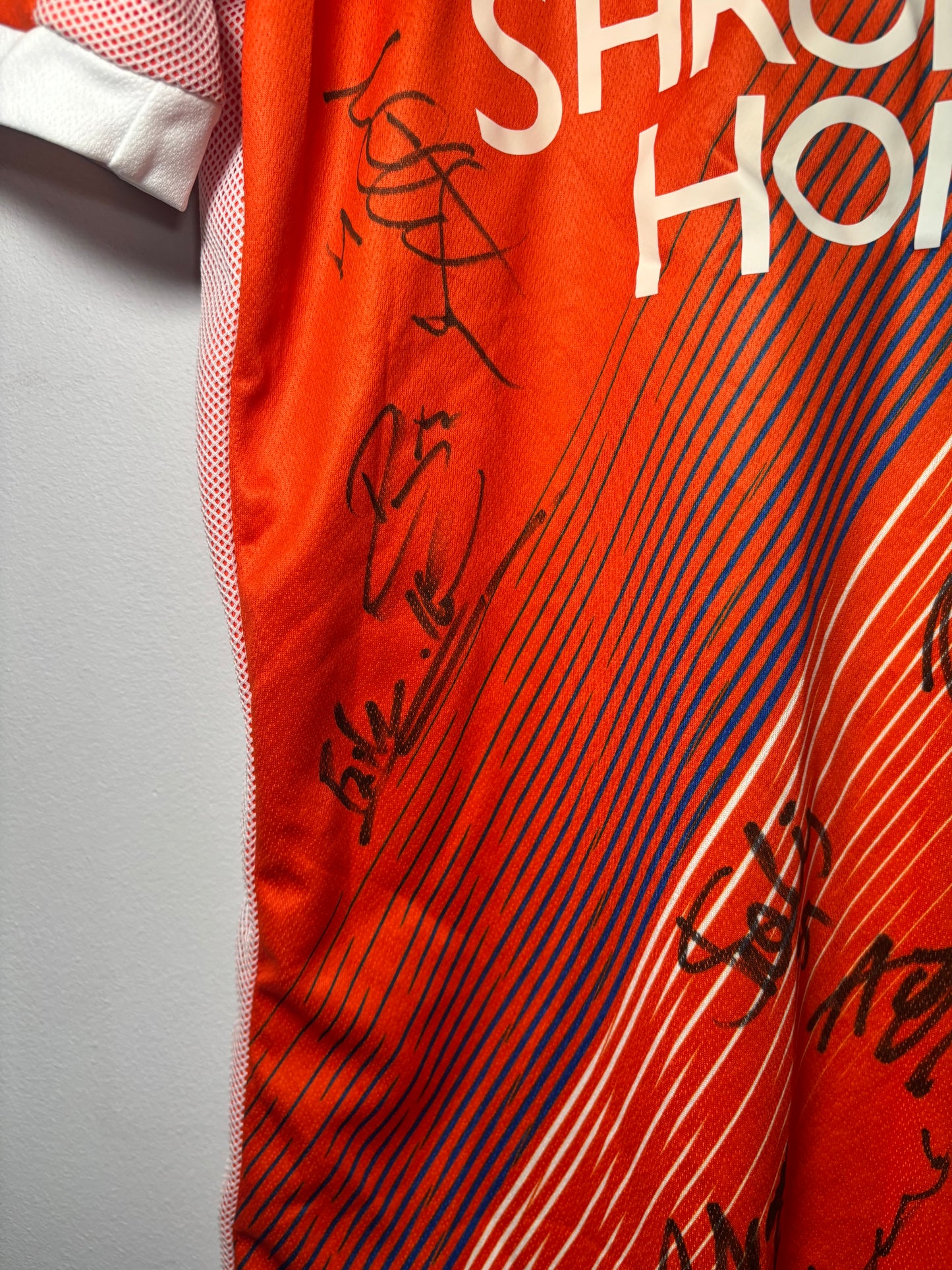 Shrewsbury Town Away Shirt 2018/19 Squad Signed (S)