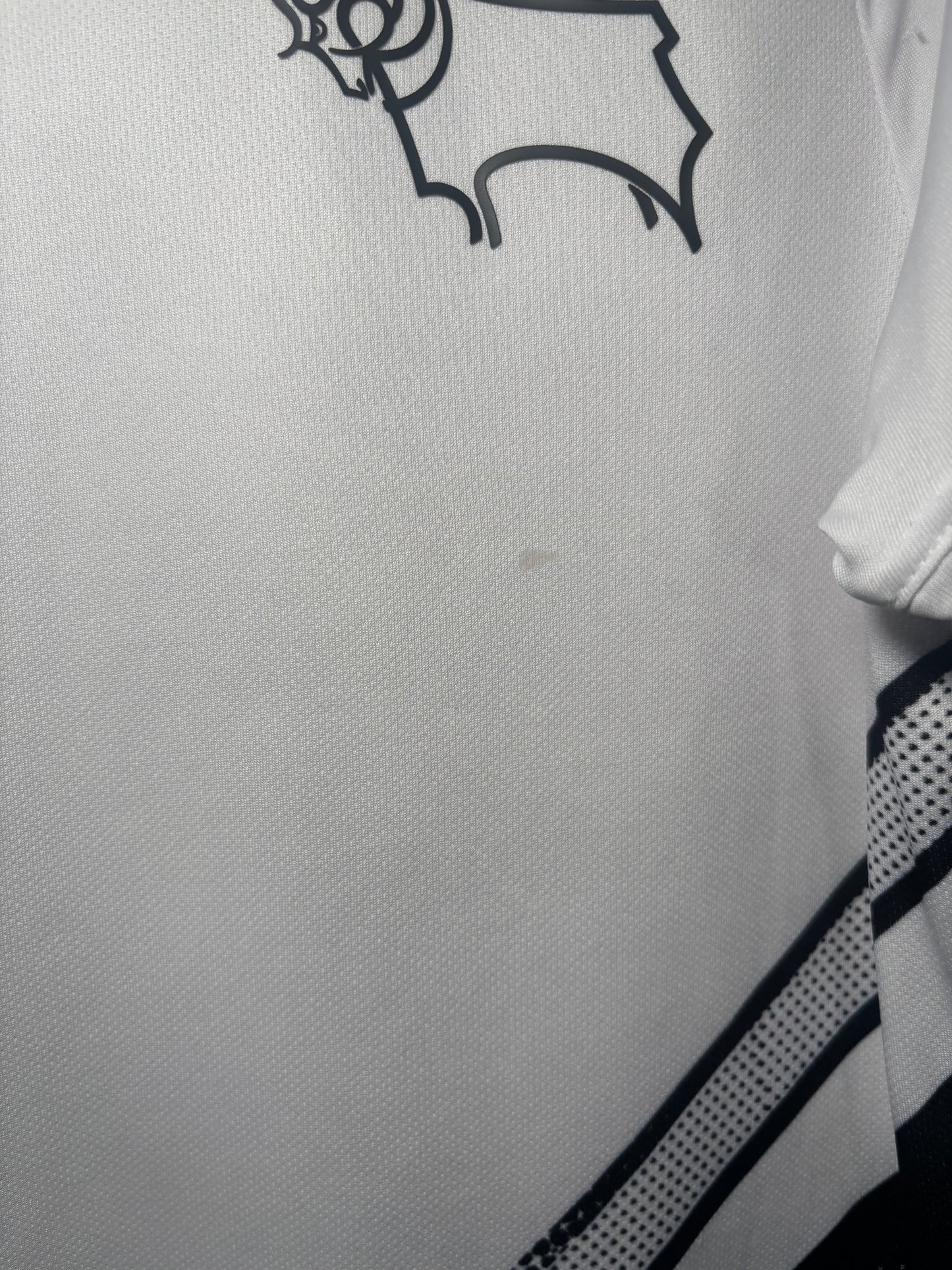 Derby County Home Shirt 2022/23 (S)
