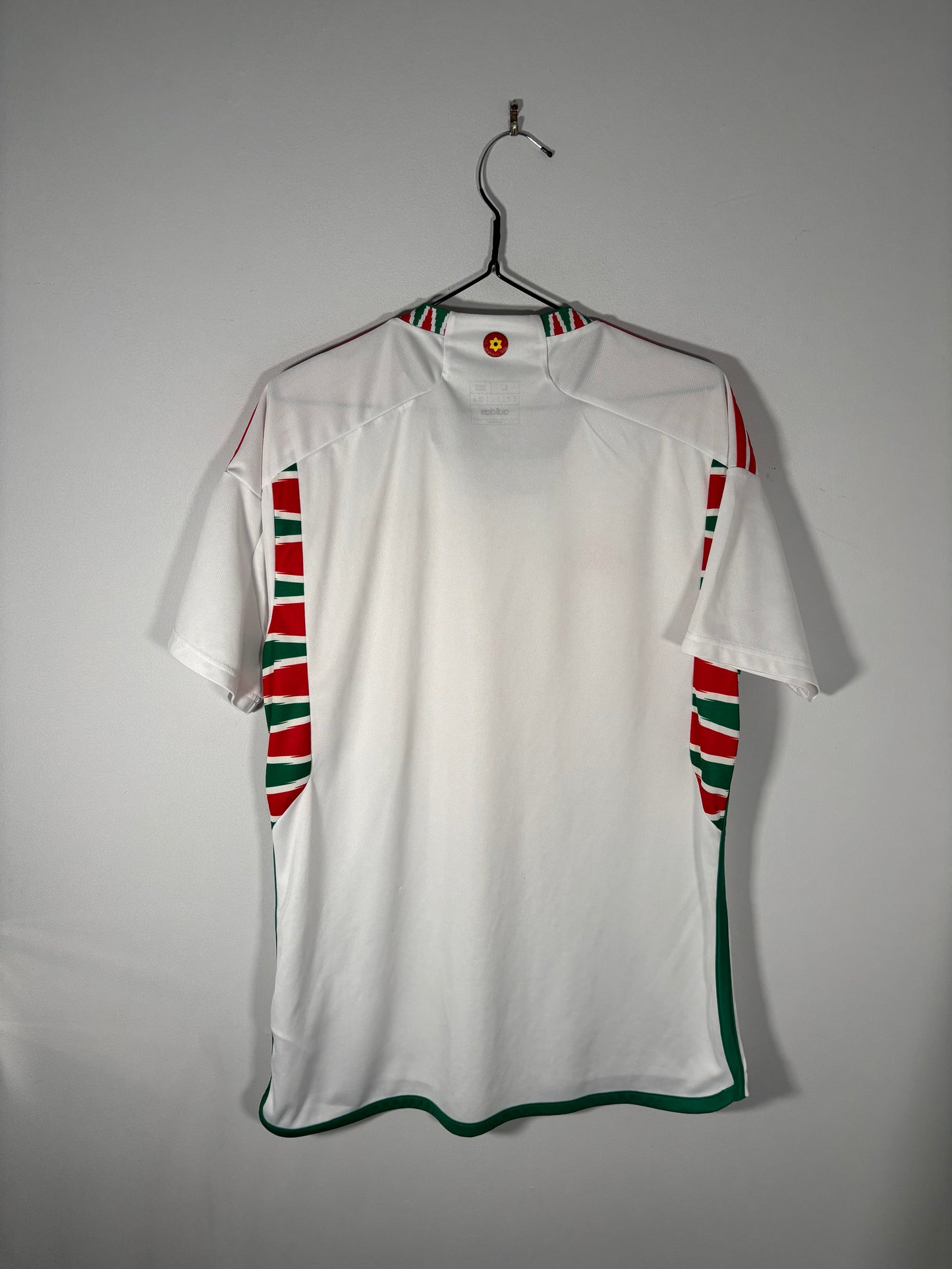 Wales Away Shirt 2022 (L)
