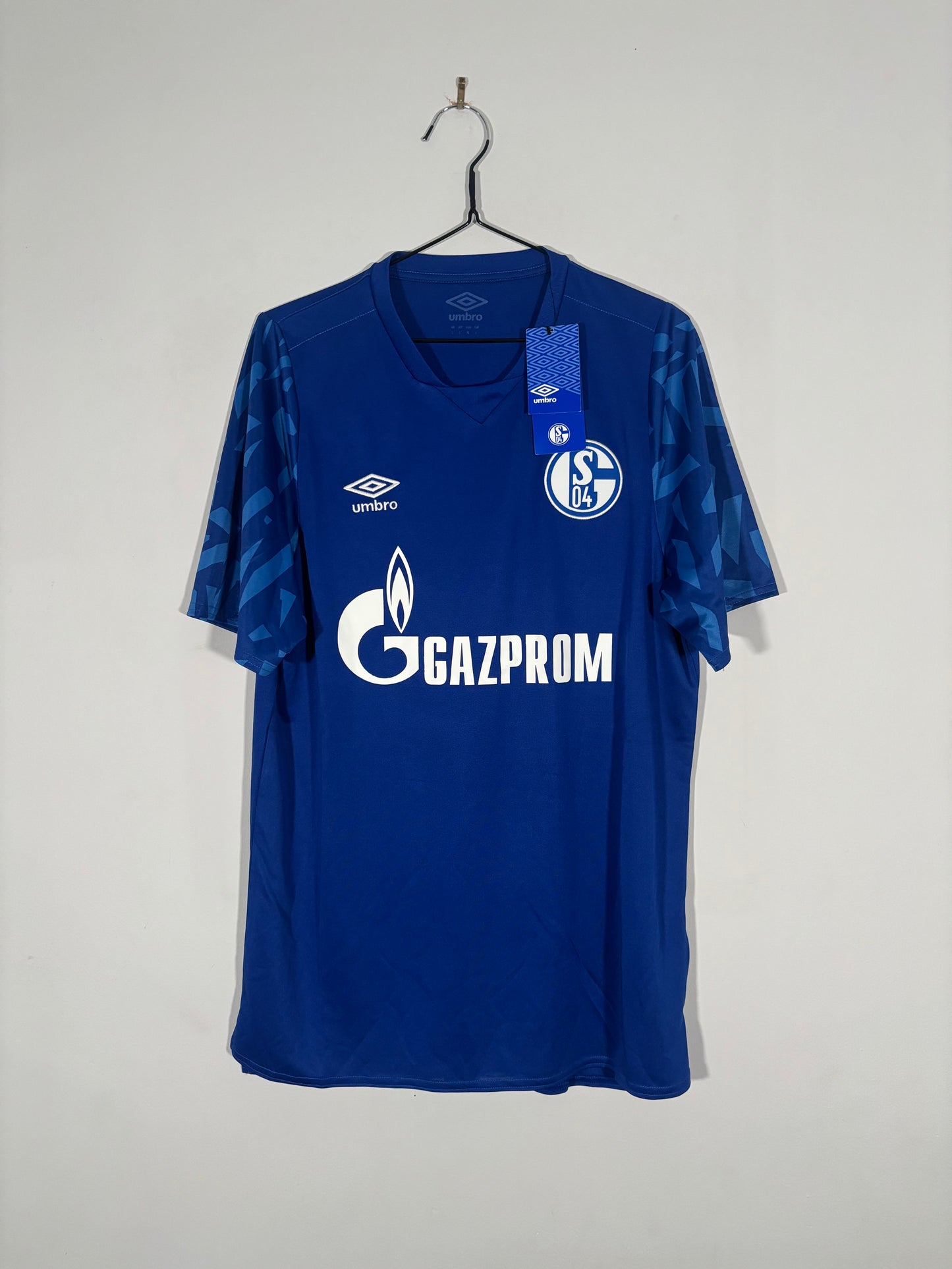 Schalke 04 BNWT Home Shirt 2019/20 (L)