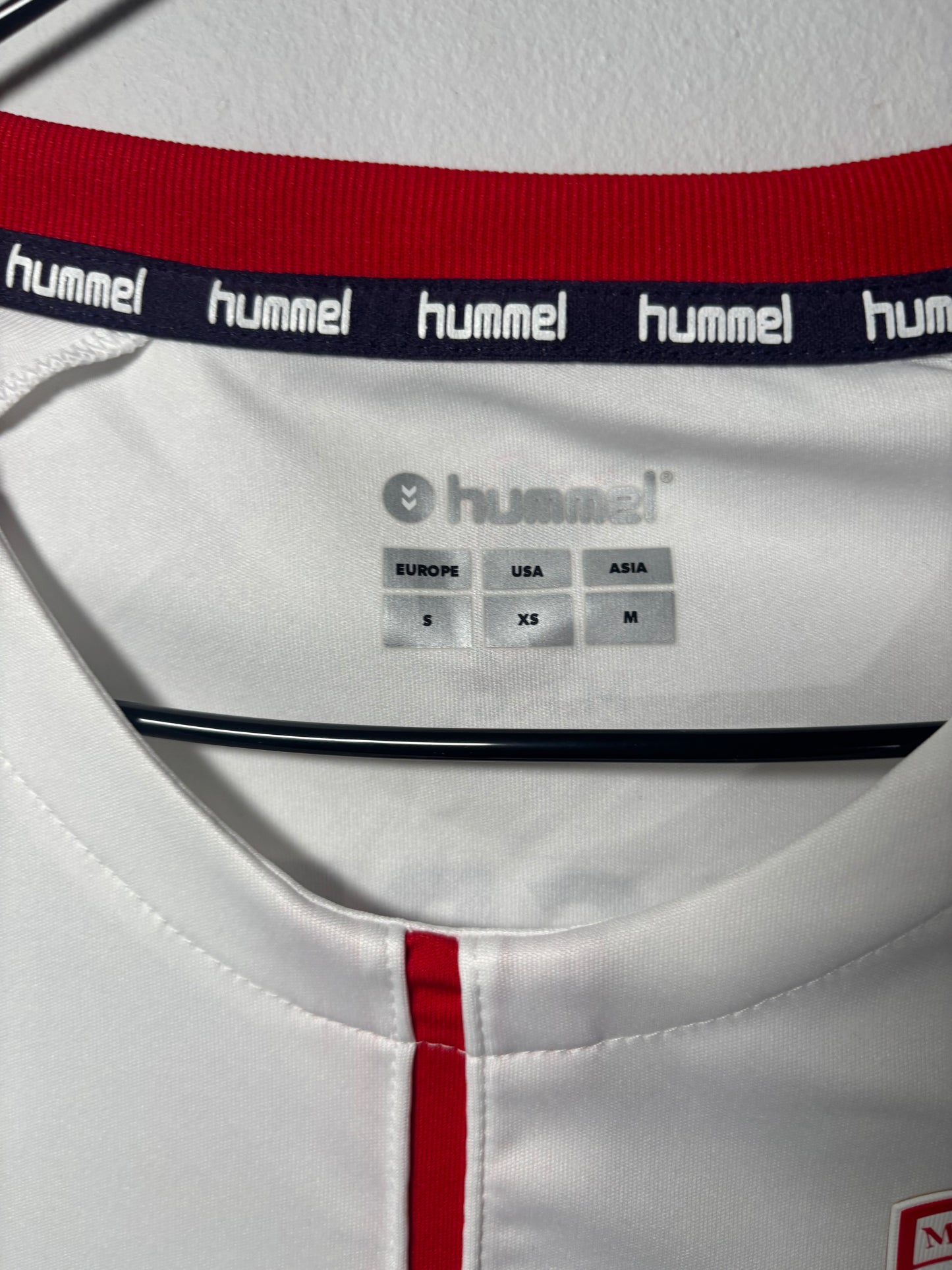 Middlesbrough Away Shirt 2019/20 (S)