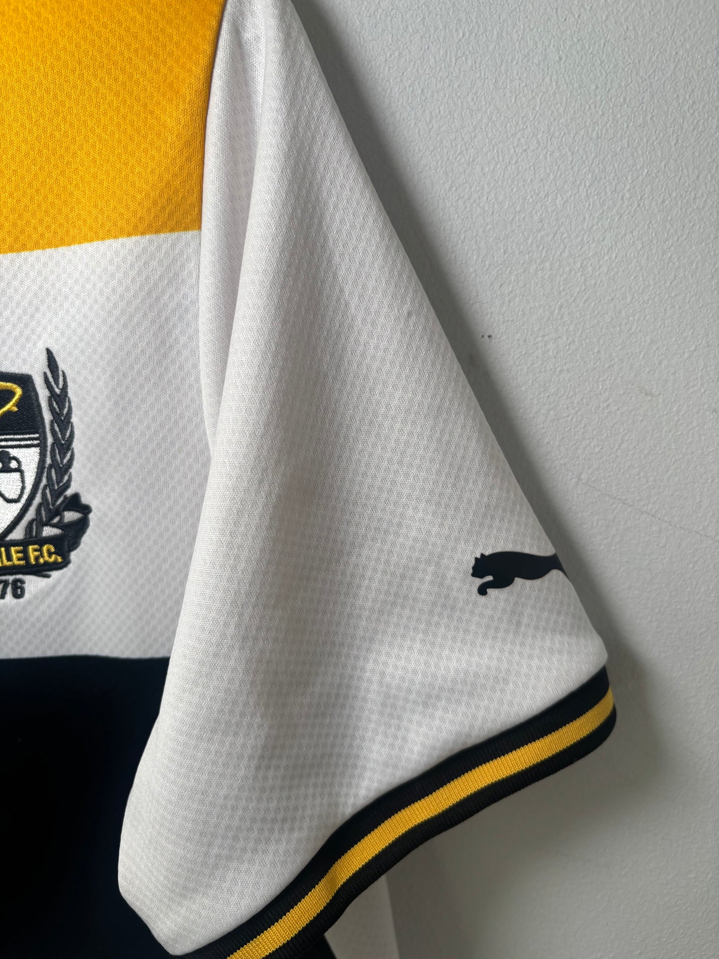 Port Vale Home Shirt 2021/22 (M)