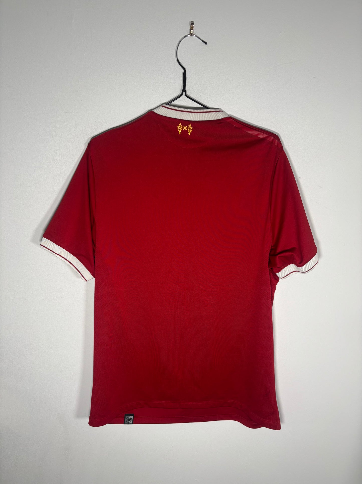 Liverpool Home Shirt 2017/18 (M)