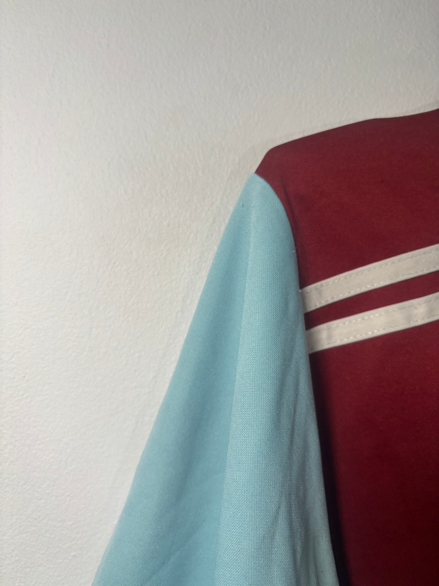 Burnley Home Shirt 2011/12 (M)