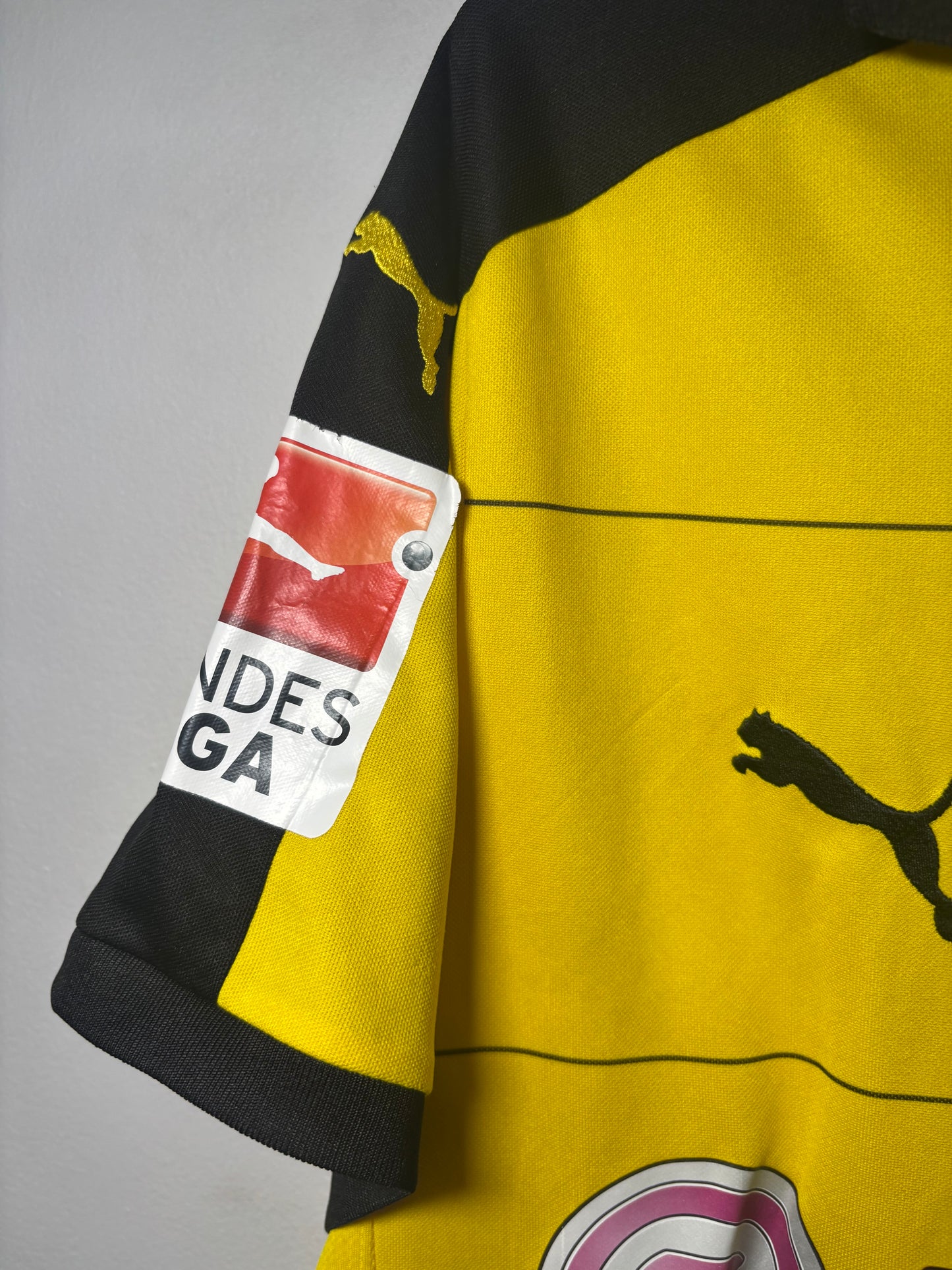 Borussia Dortmund Home Shirt 2015/16 Aubameyang (M)
