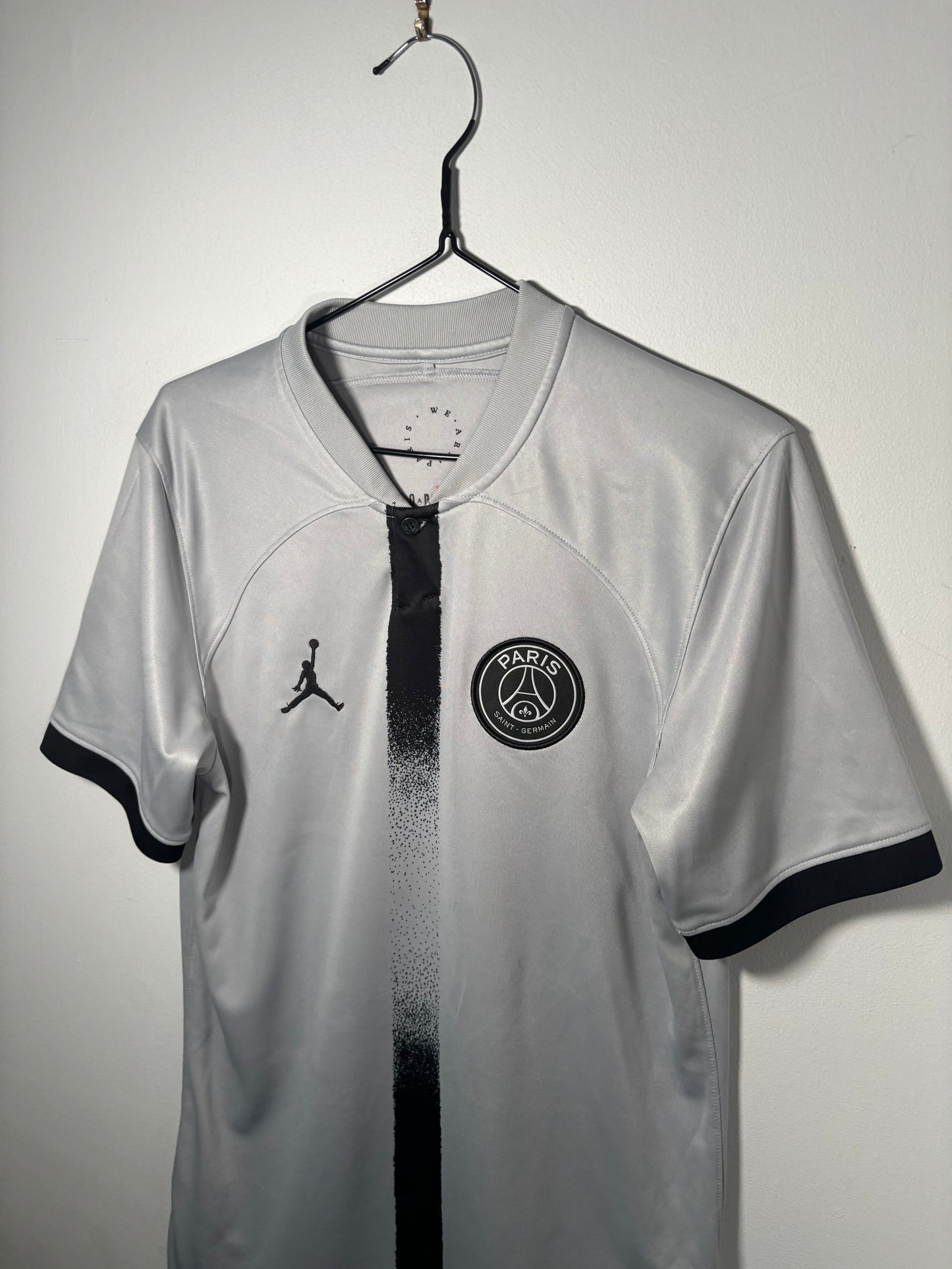 PSG Away Shirt 2022/23 (S)