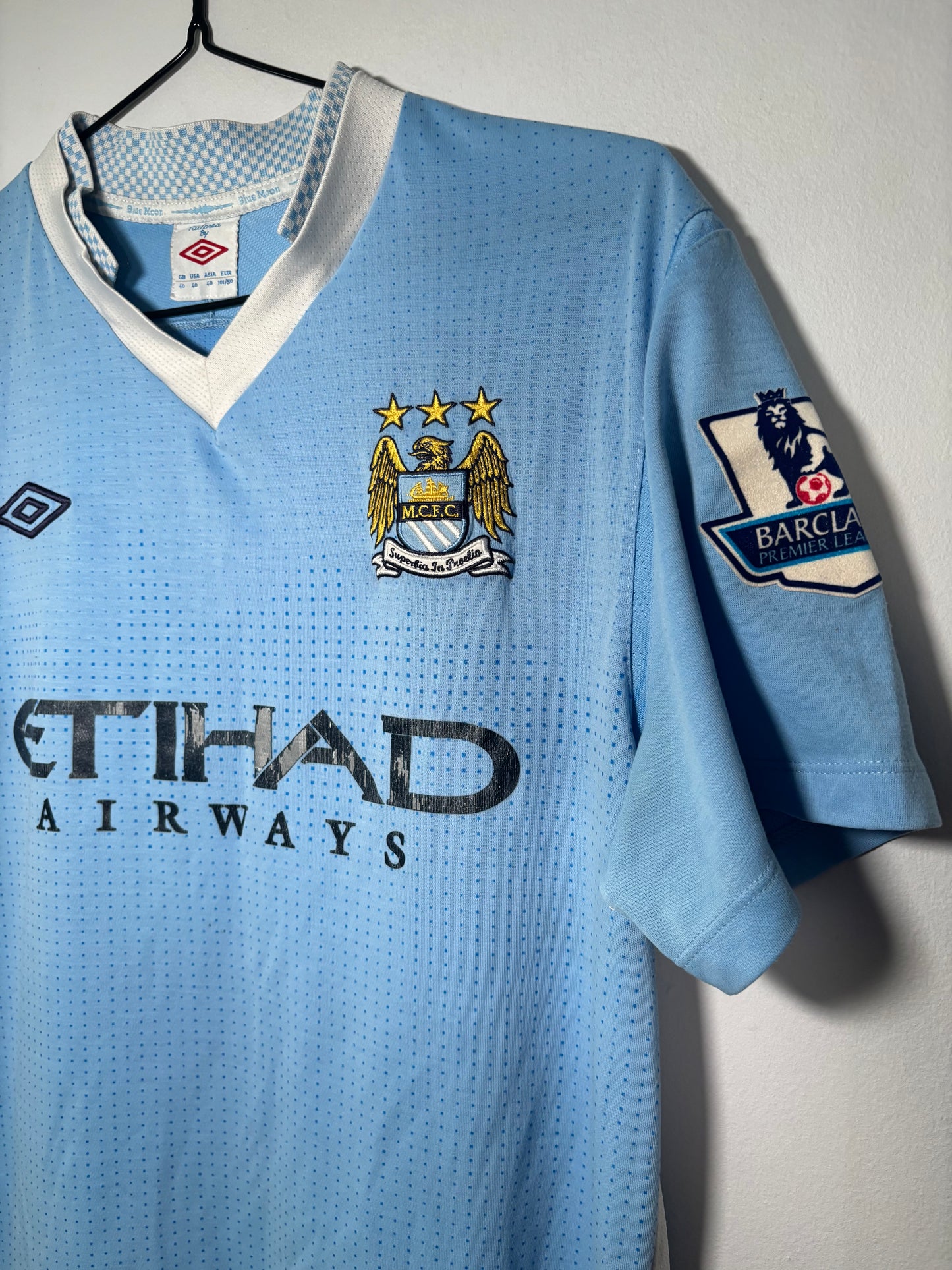 Manchester City Home Shirt 2011/12 (M)