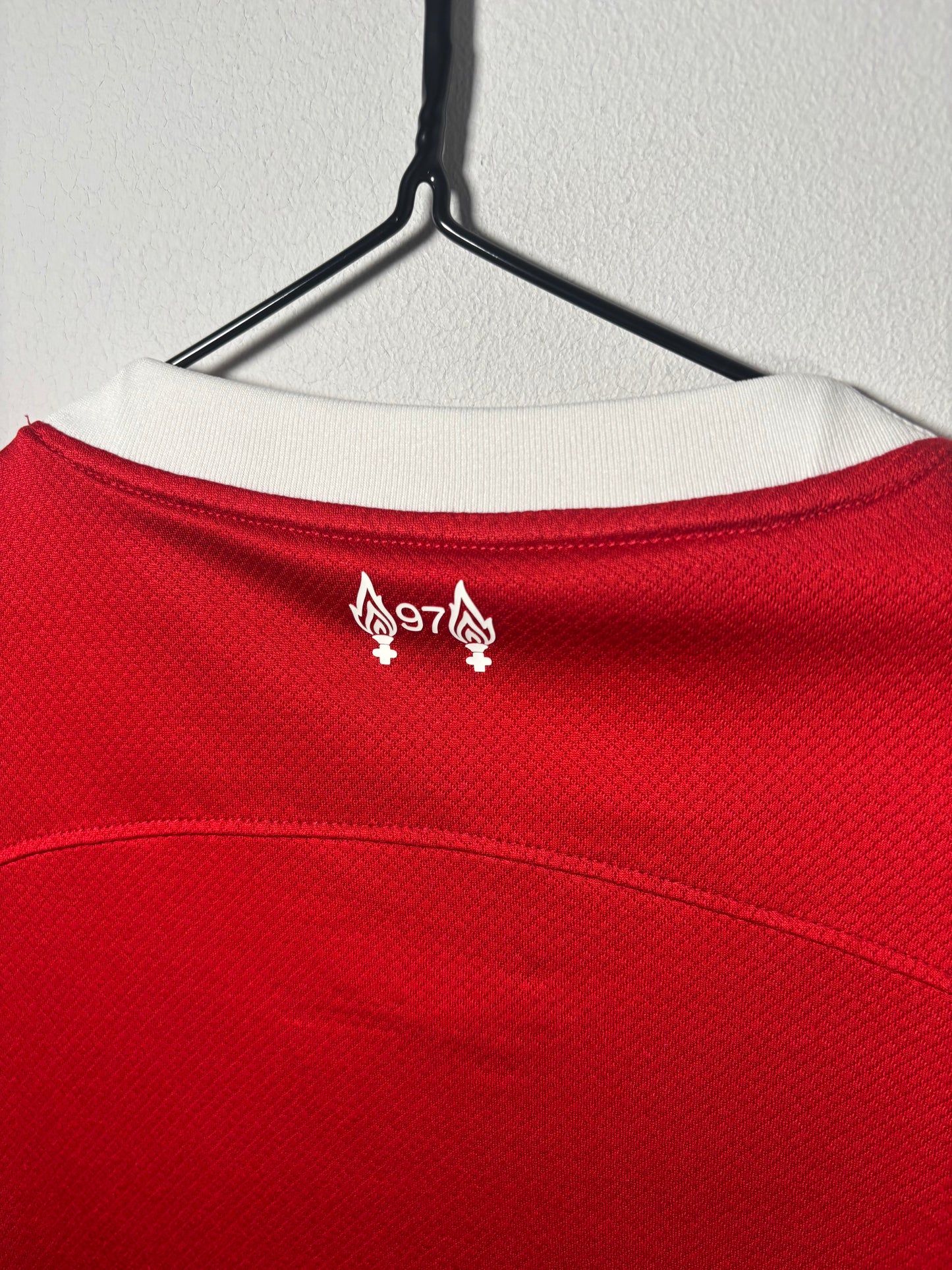Liverpool Home Shirt 2023/24 (M)