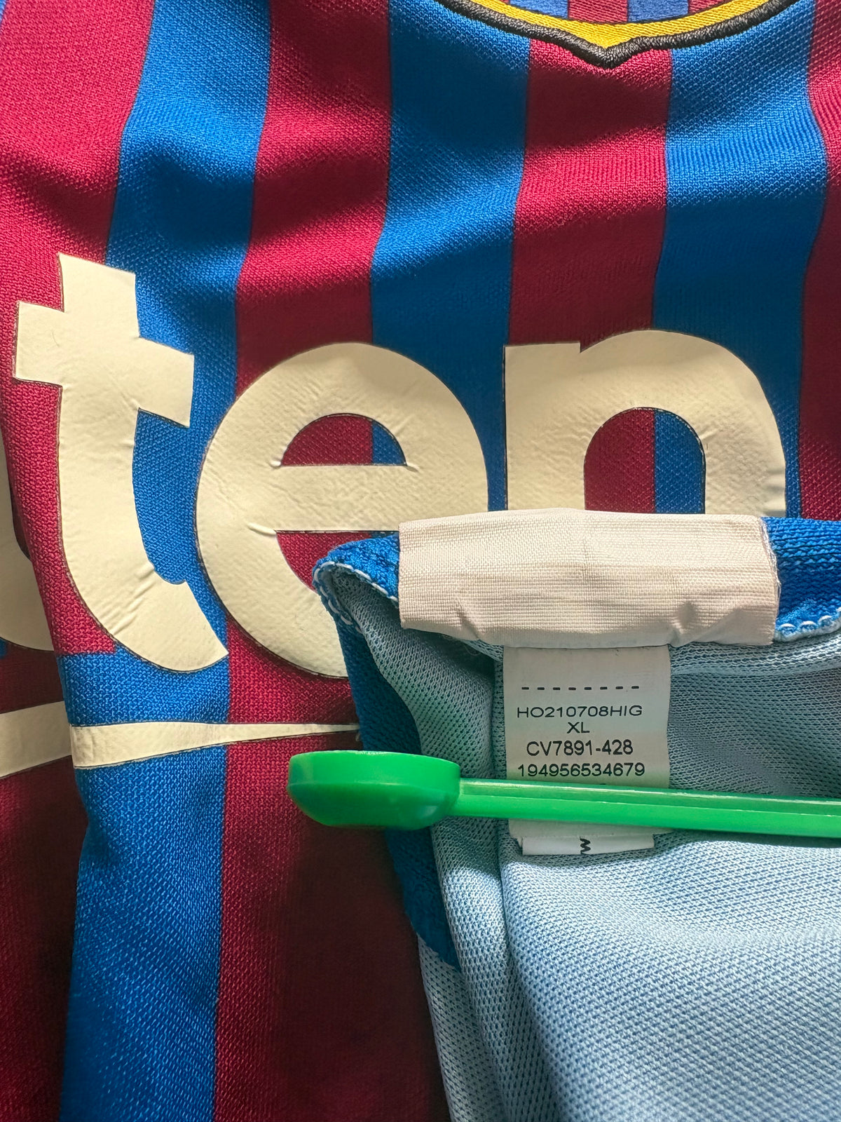 Barcelona Home Shirt 2021/22 (XL)