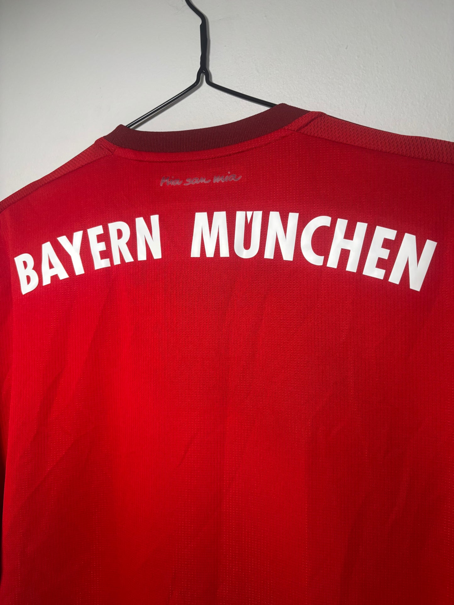 Bayern Munich Home Shirt 2015/16 (L)