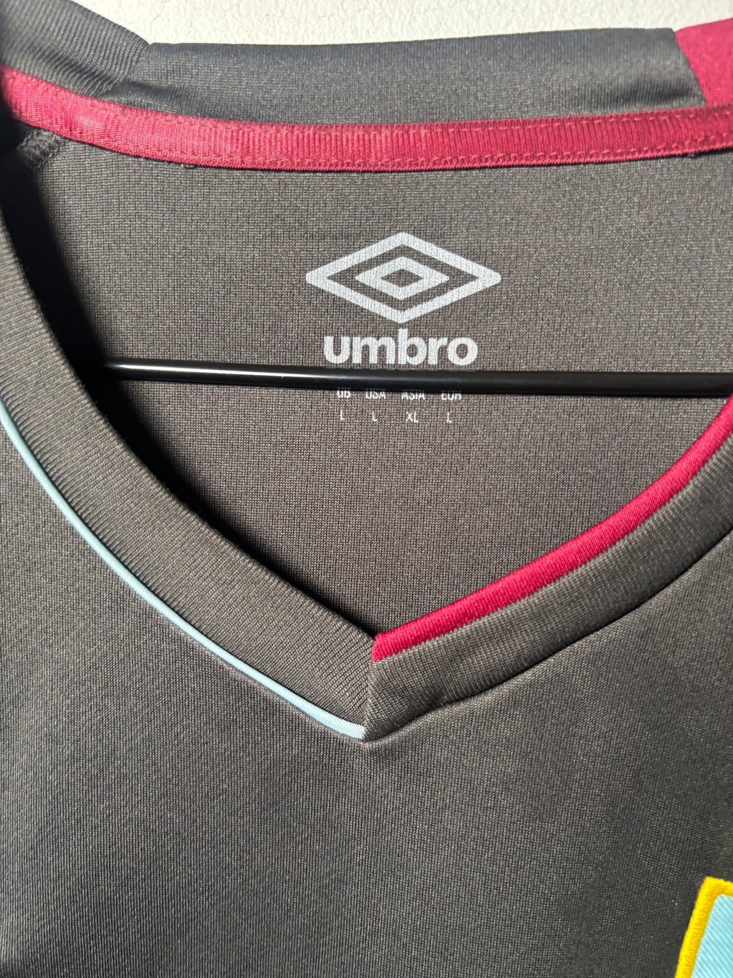Burnley Away Shirt 2020/21 (L)