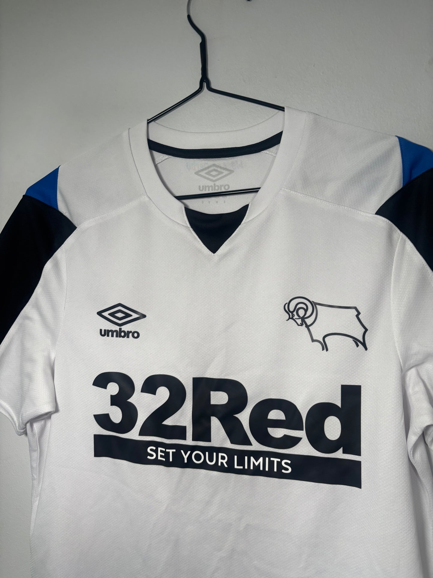 Derby County Home Shirt 2021/22 (S)