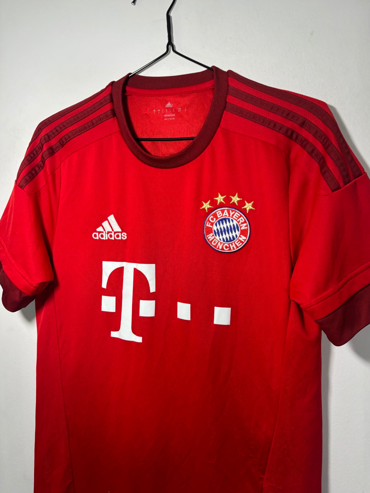 Bayern Munich Home Shirt 2015/16 (S)