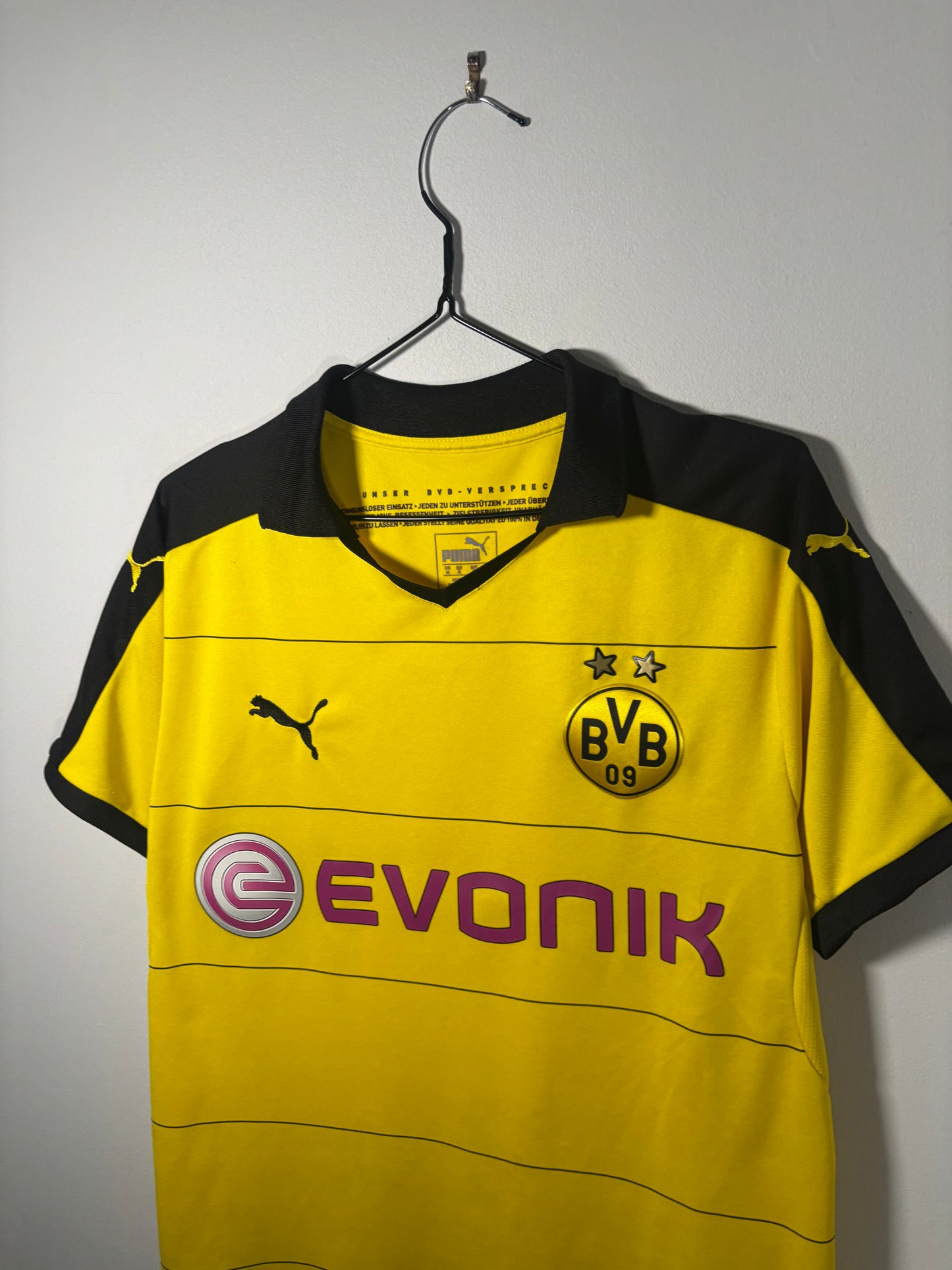 Borussia Dortmund Home Shirt 2015/16 (M)