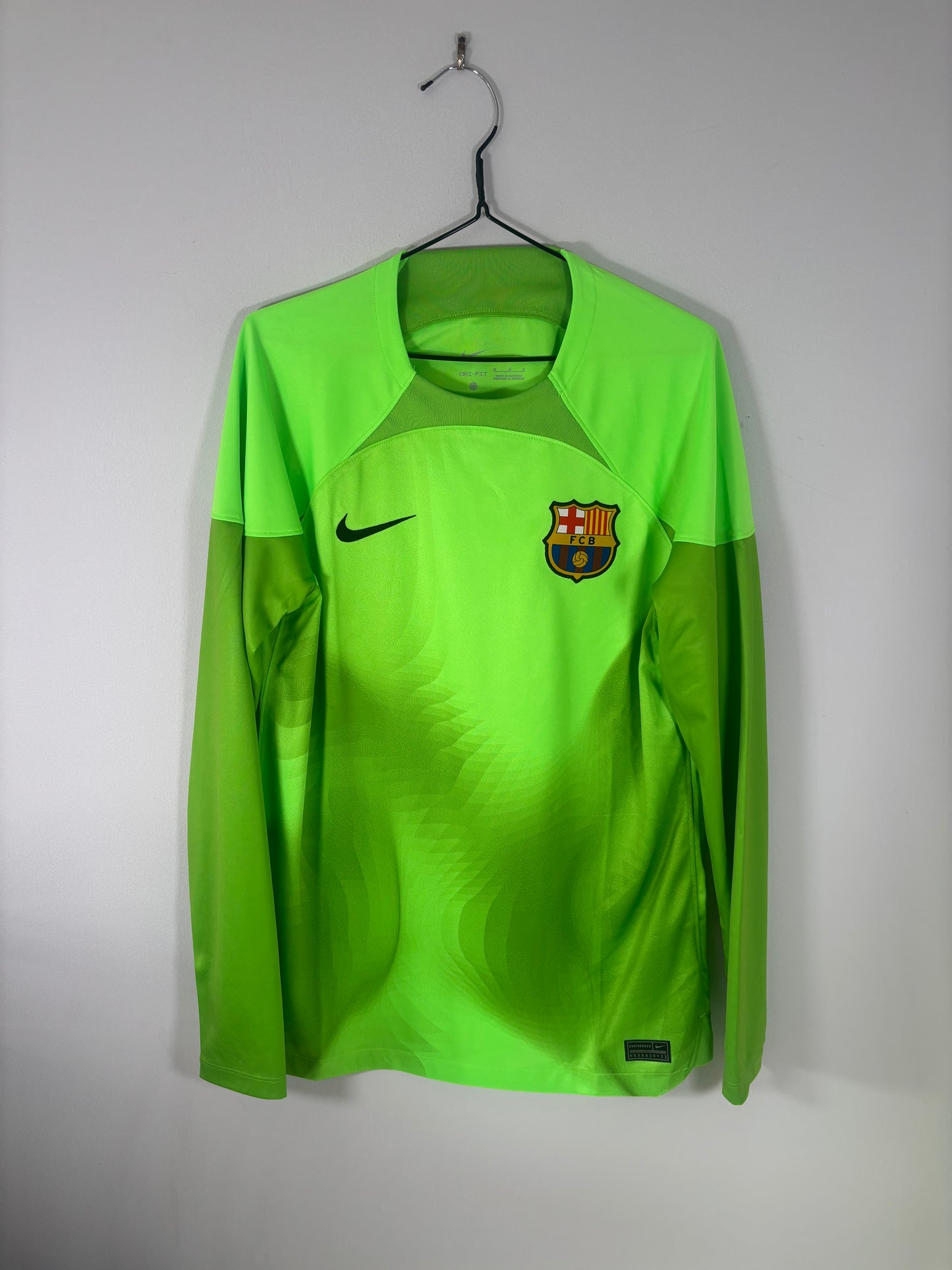 Barcelona Goalkeeper Shirt 2022/23 (M)