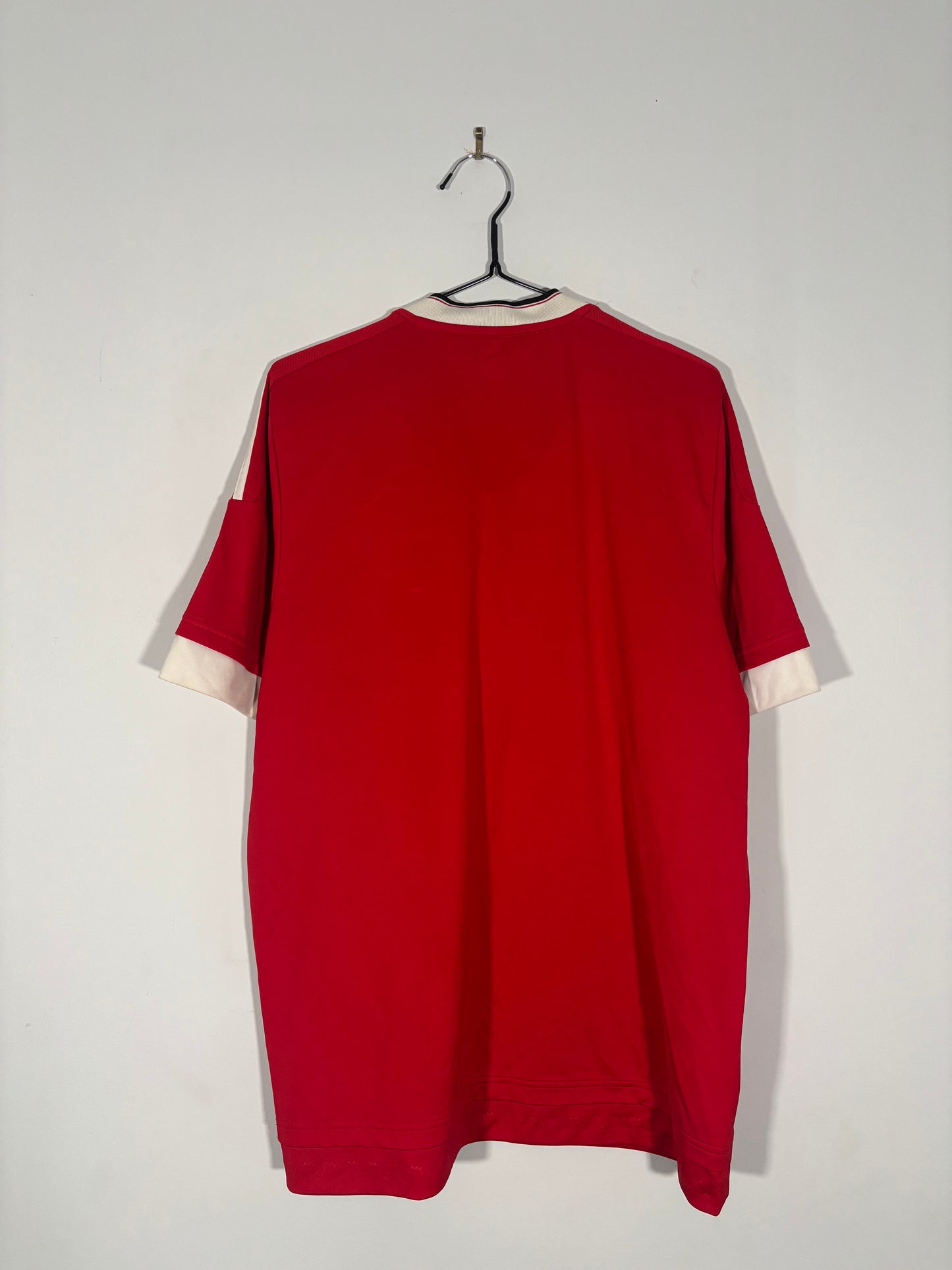 Manchester United Signed Home Shirt 2015/16 (L)