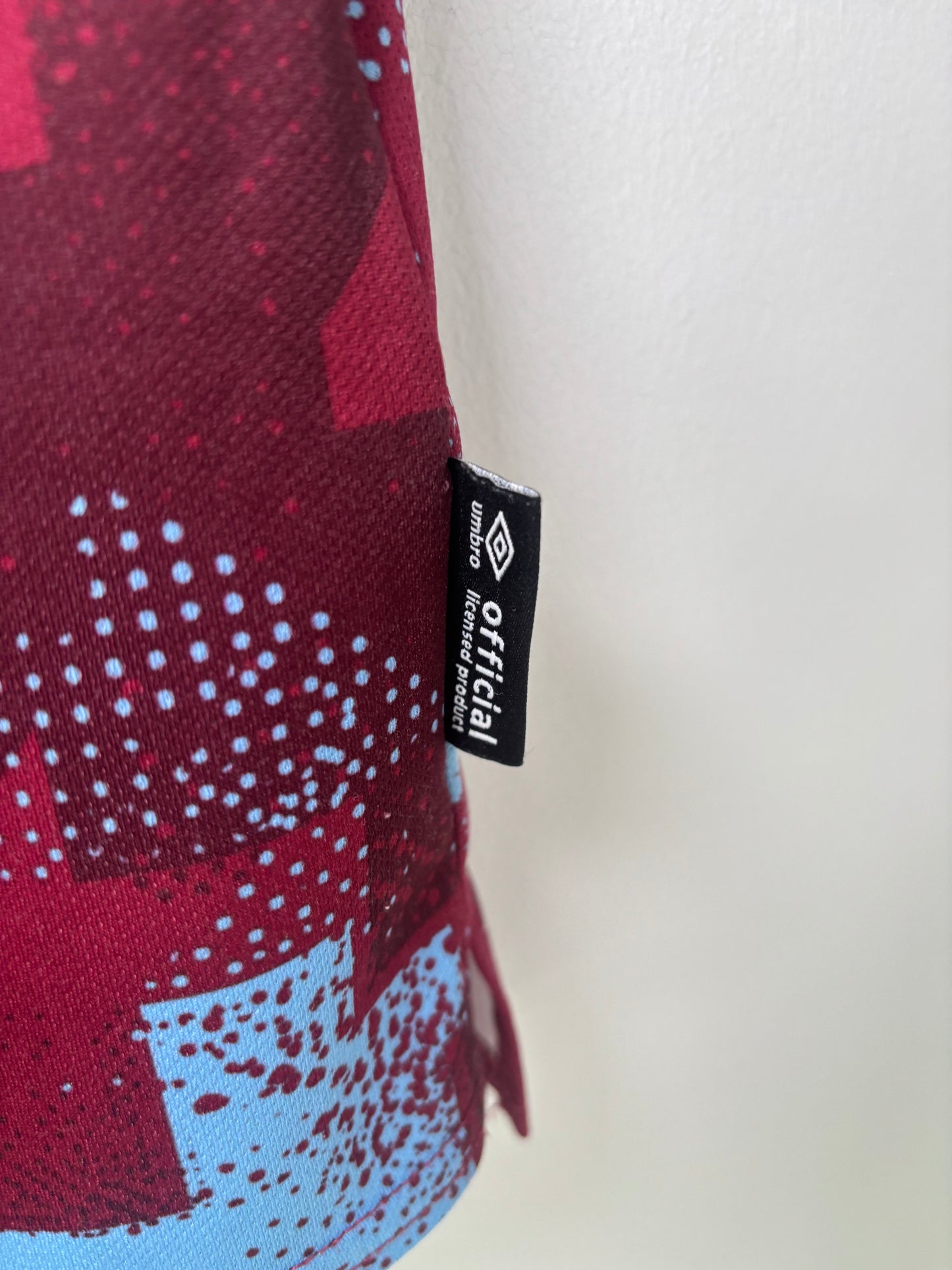Burnley Home Shirt 2022/23 (S)