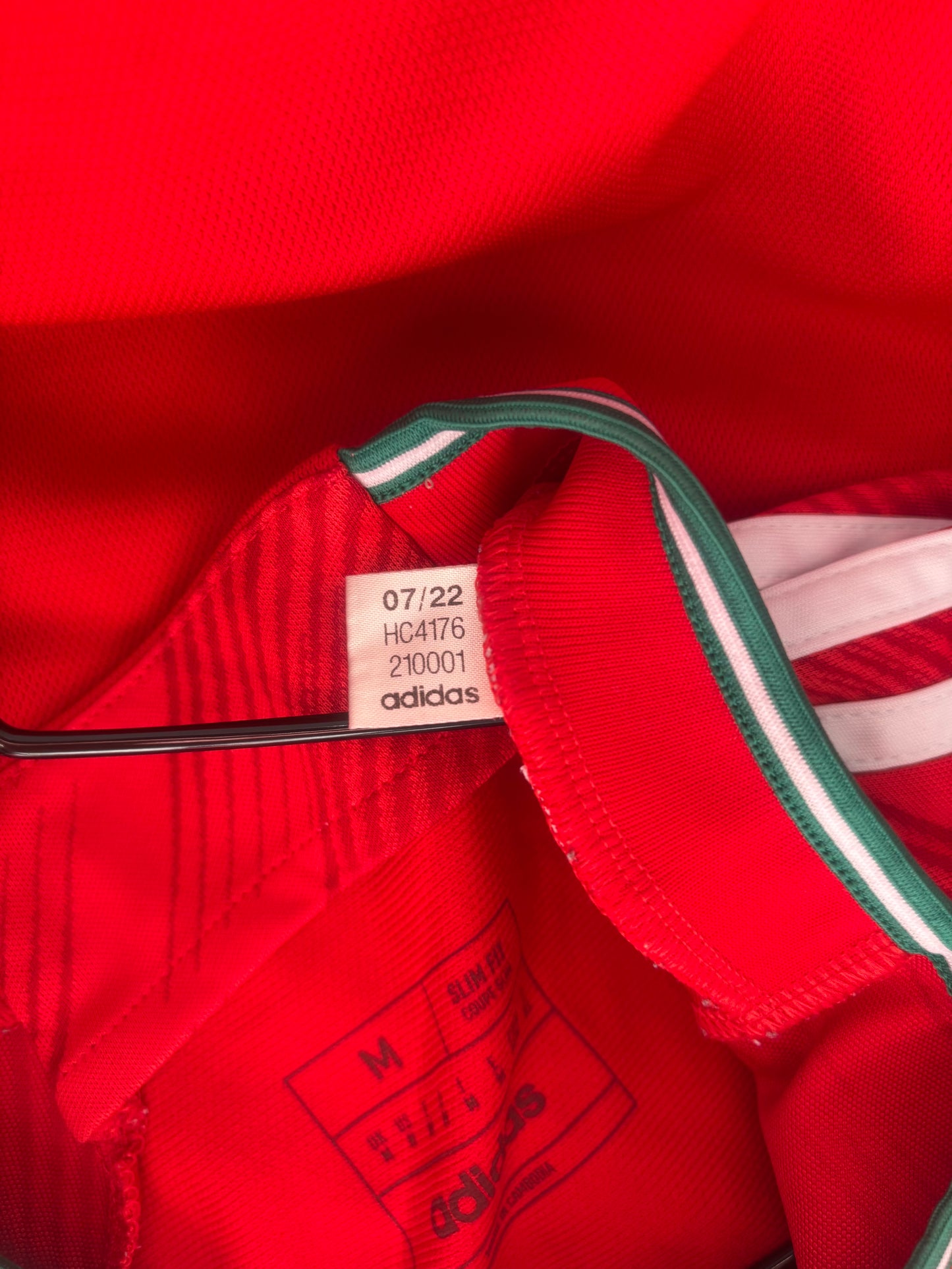 Wales Home Shirt 2022 (M)