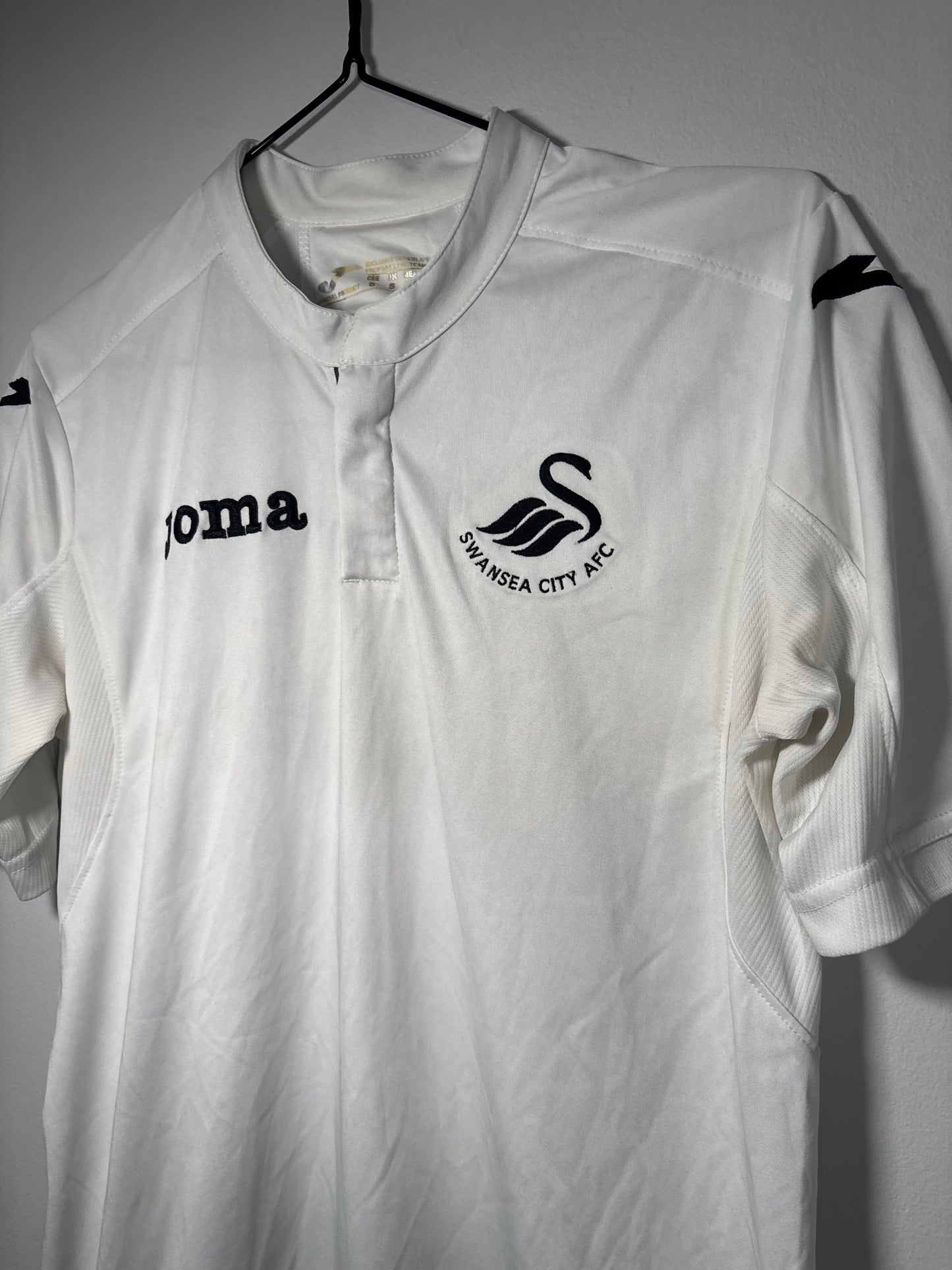 Swansea City Home Shirt 2016/17 (S)
