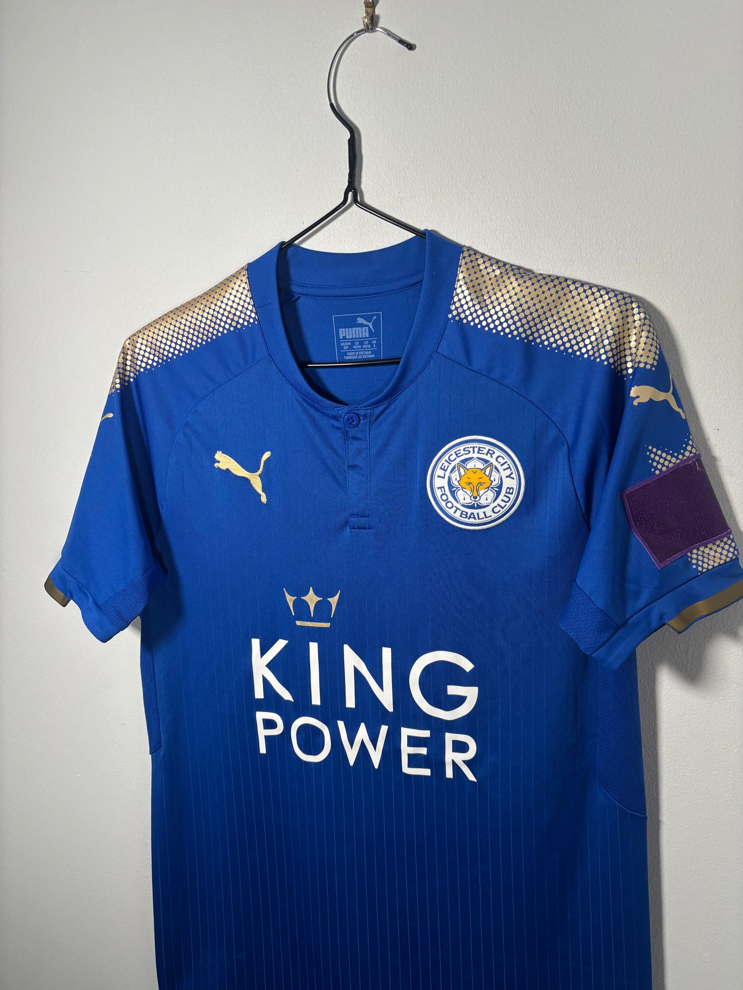 Leicester City Home Shirt 2017/18 (S)