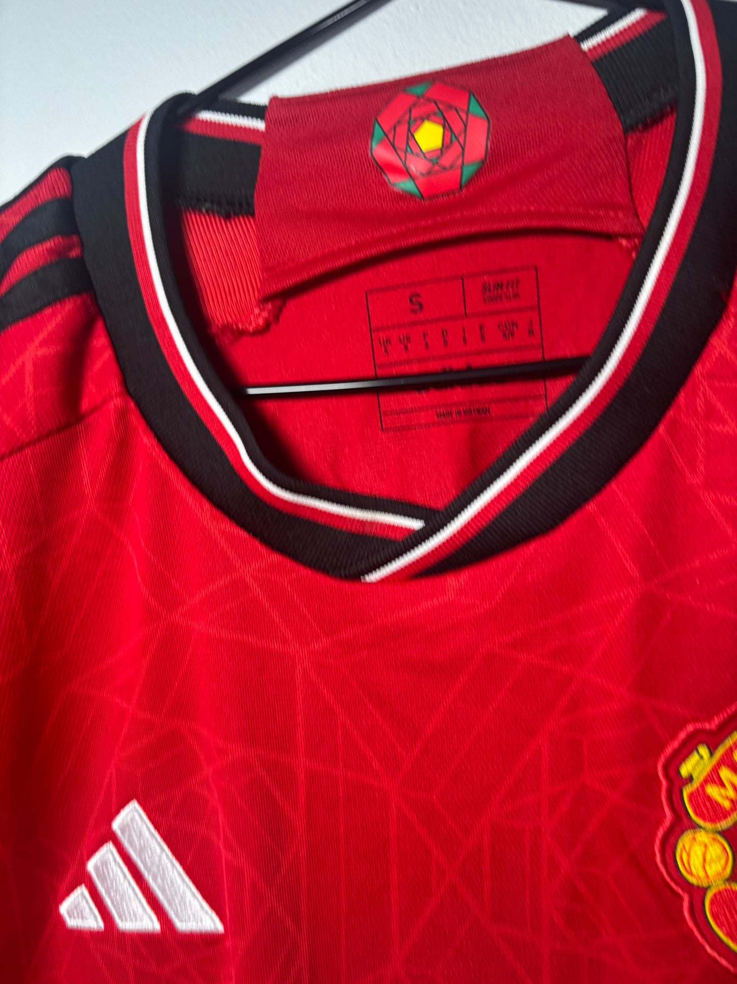 Manchester United Home Shirt Casemiro 2023/24 (S)