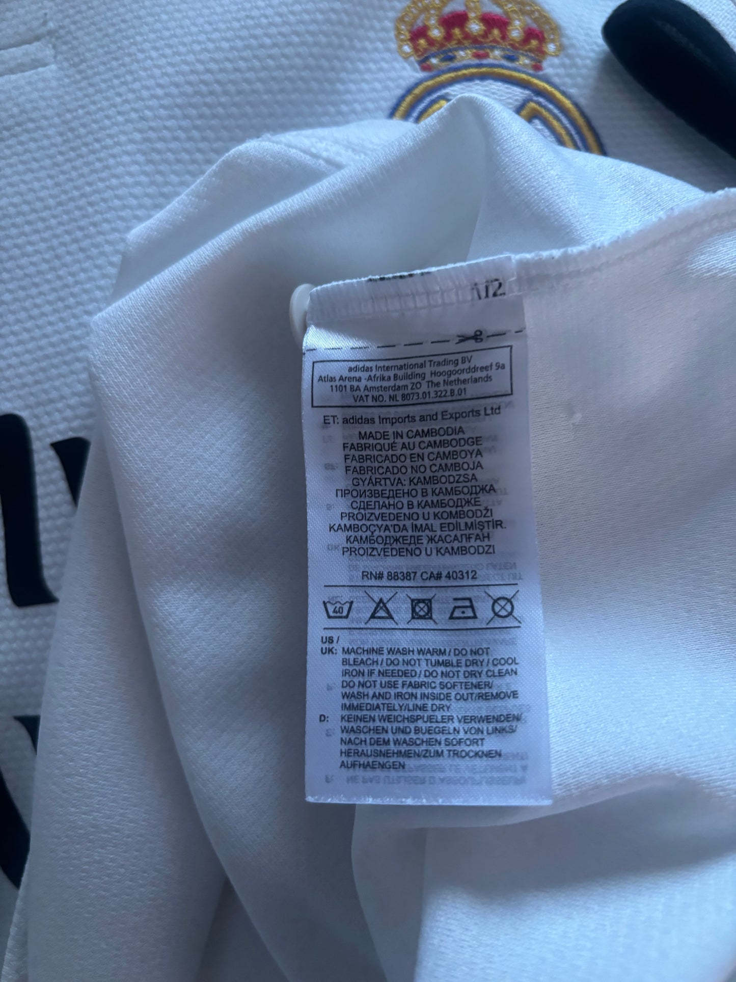 Real Madrid Home Shirt 2018/19 (L)