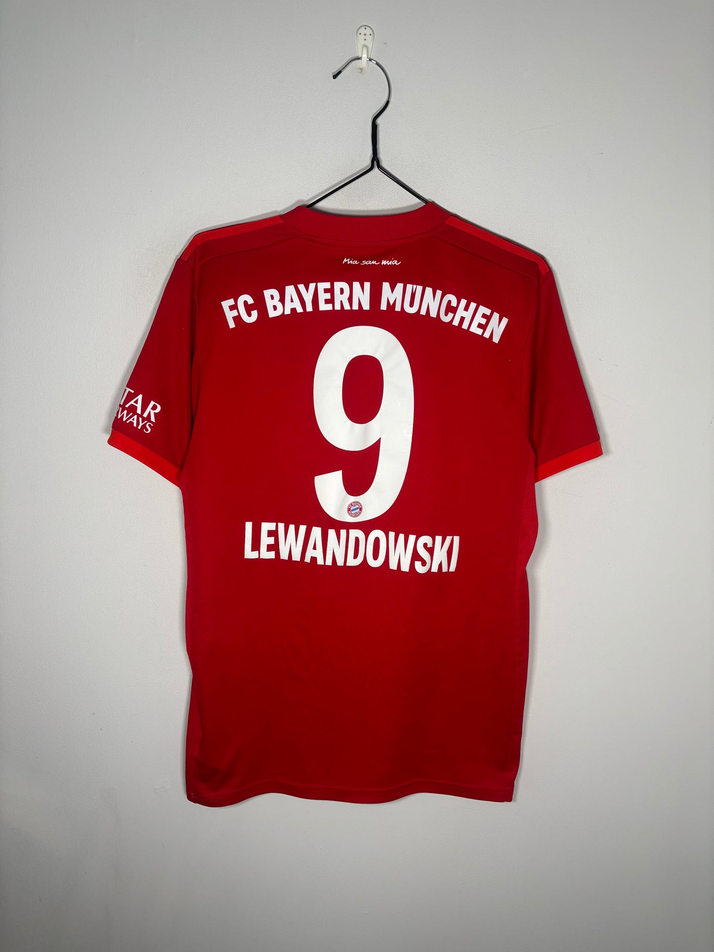 Bayern Munich Home Shirt 2019/20 Lewandowski (S)