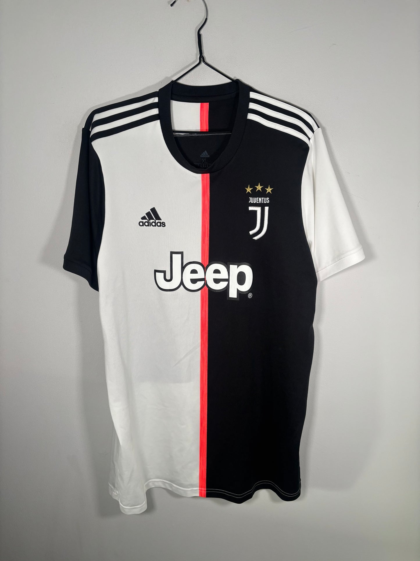 Juventus Home Shirt 2019/20 (XL)