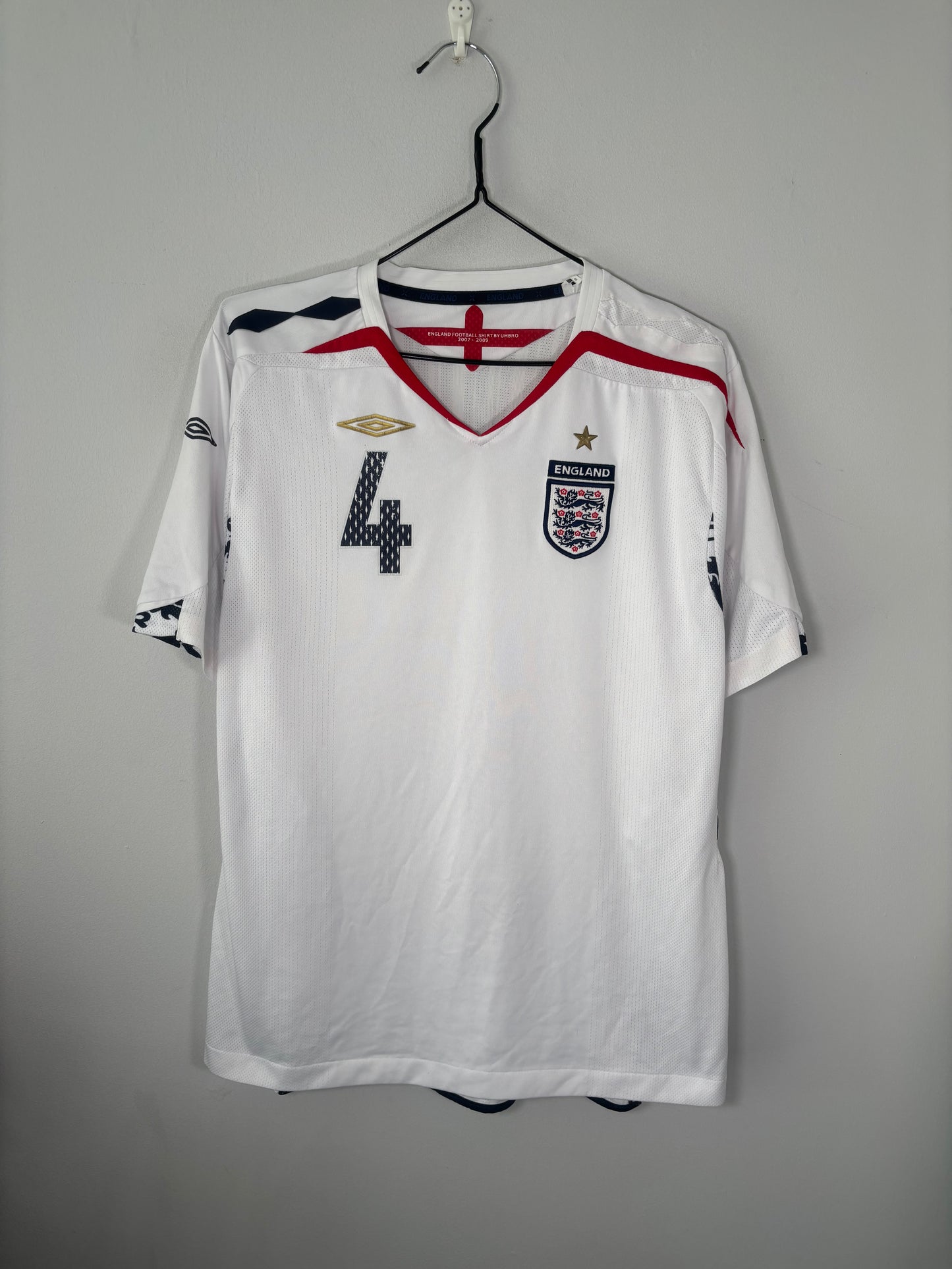 England Home Shirt 2008 Gerrard (XLW)