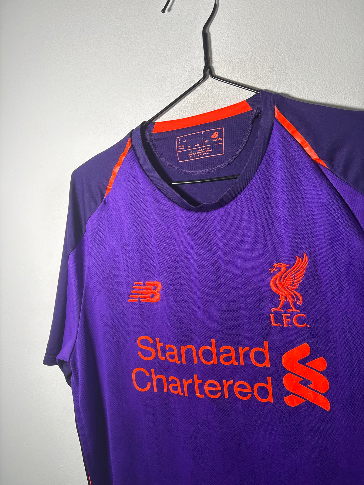 Liverpool Away Shirt 2018/19 (M)