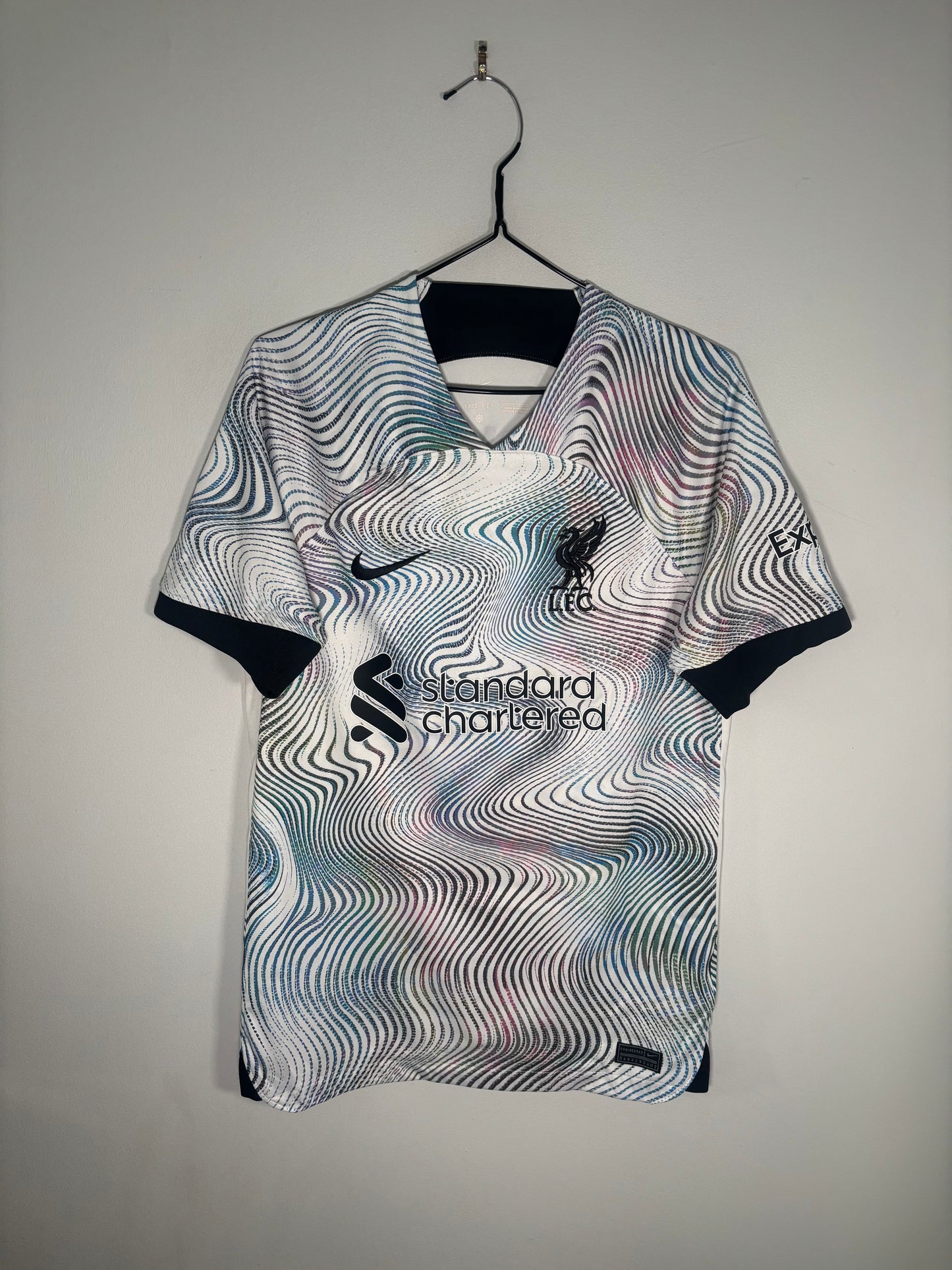 Liverpool Away Shirt 2022/23 Darwin Nunez (S)