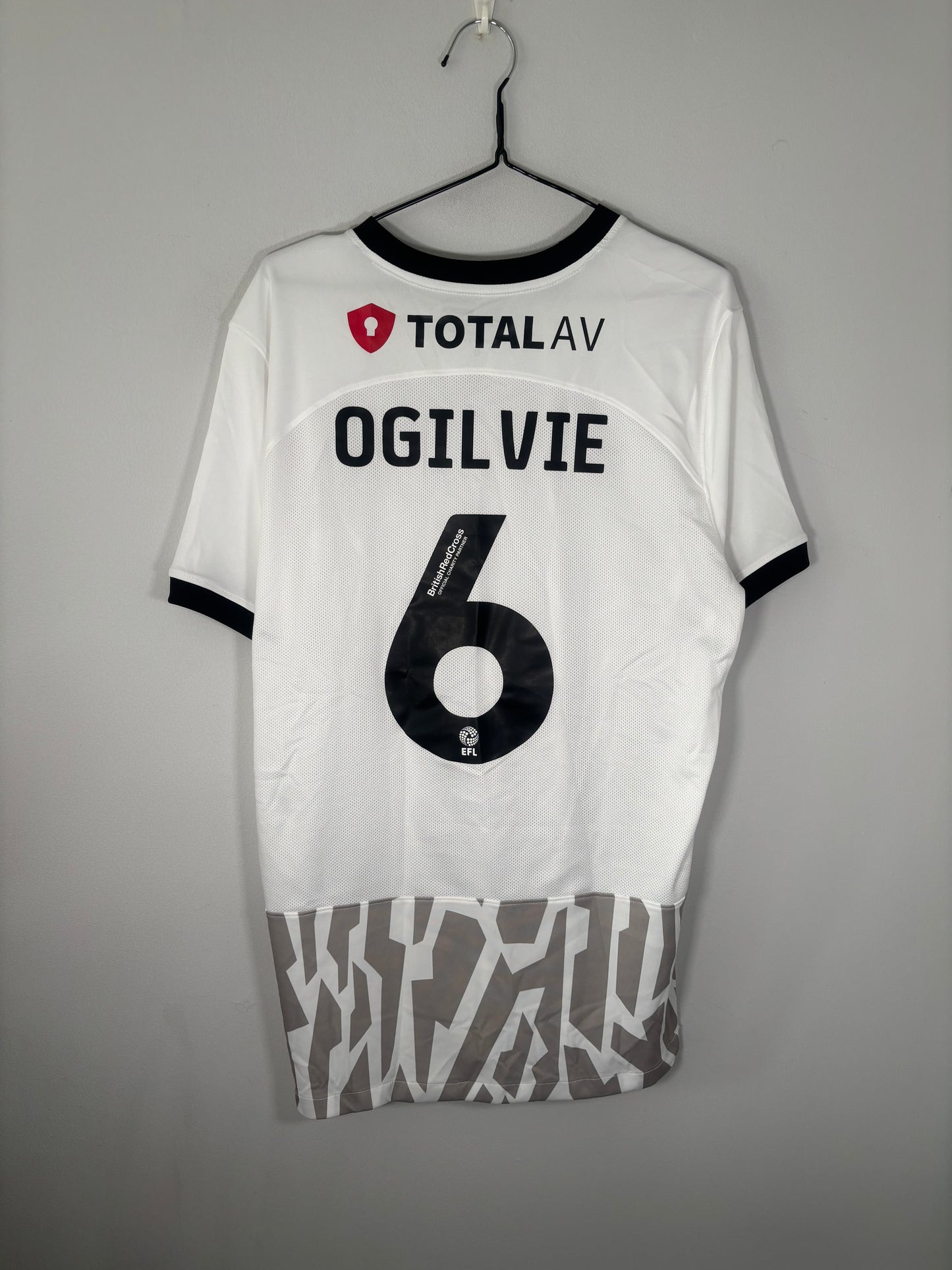 Portsmouth Away Shirt 2023/24 Ogilvie (XL)