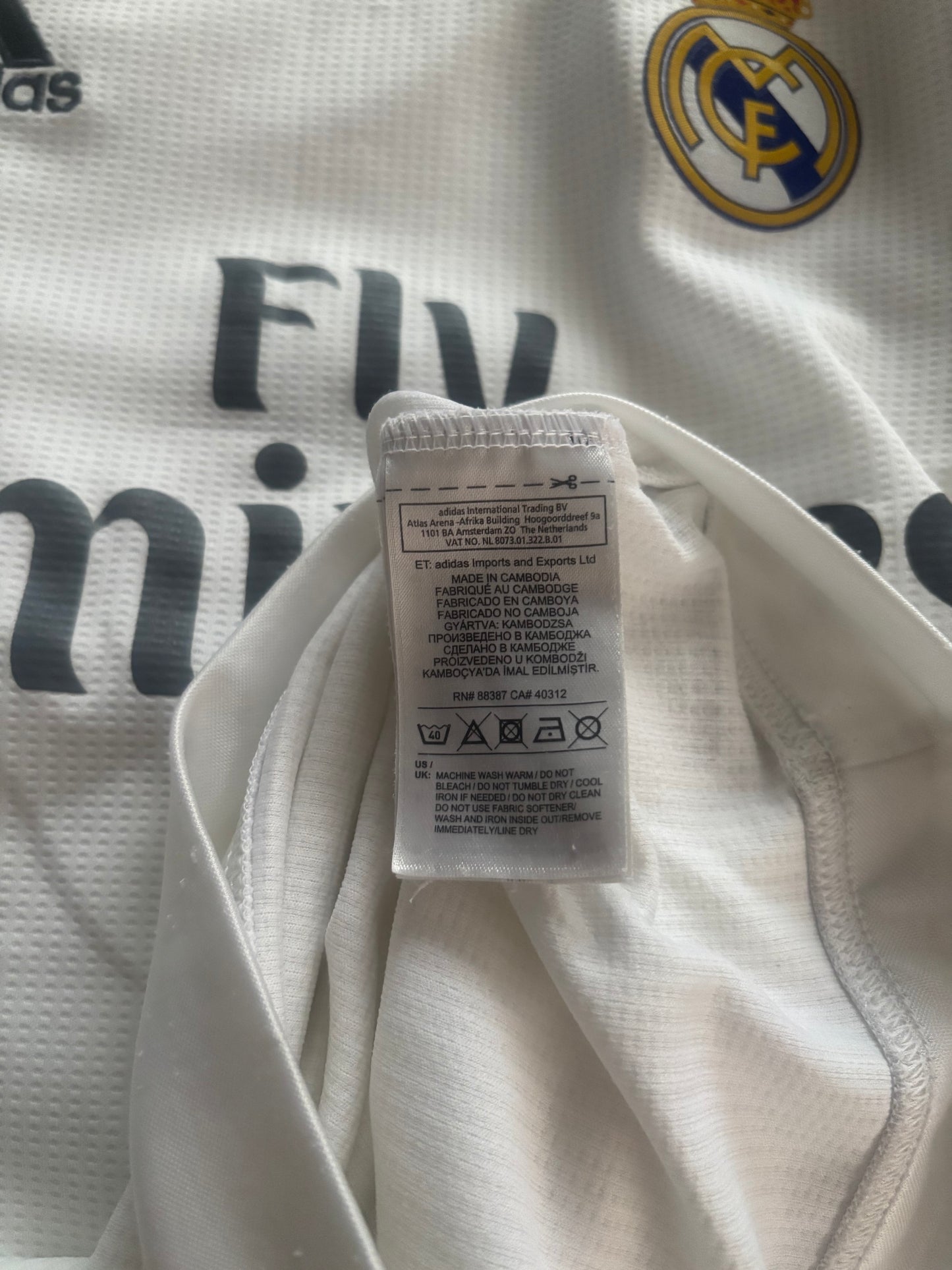 Real Madrid Home Shirt 2015/16 (S)