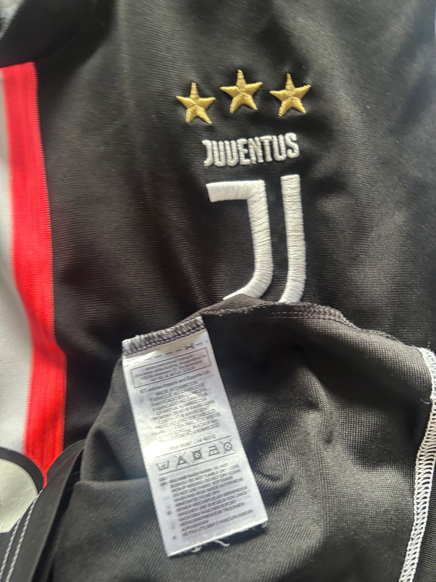 Juventus Home Shirt 2019/20 (XL)
