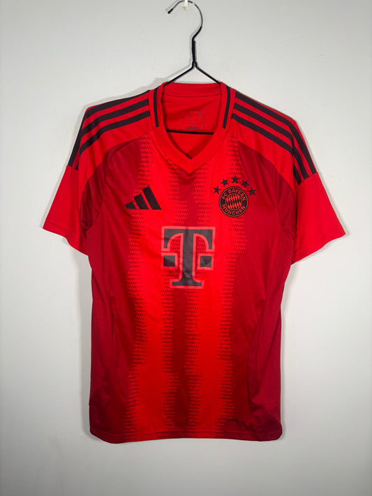 Bayern Munich Home Shirt 2024/25 (S)