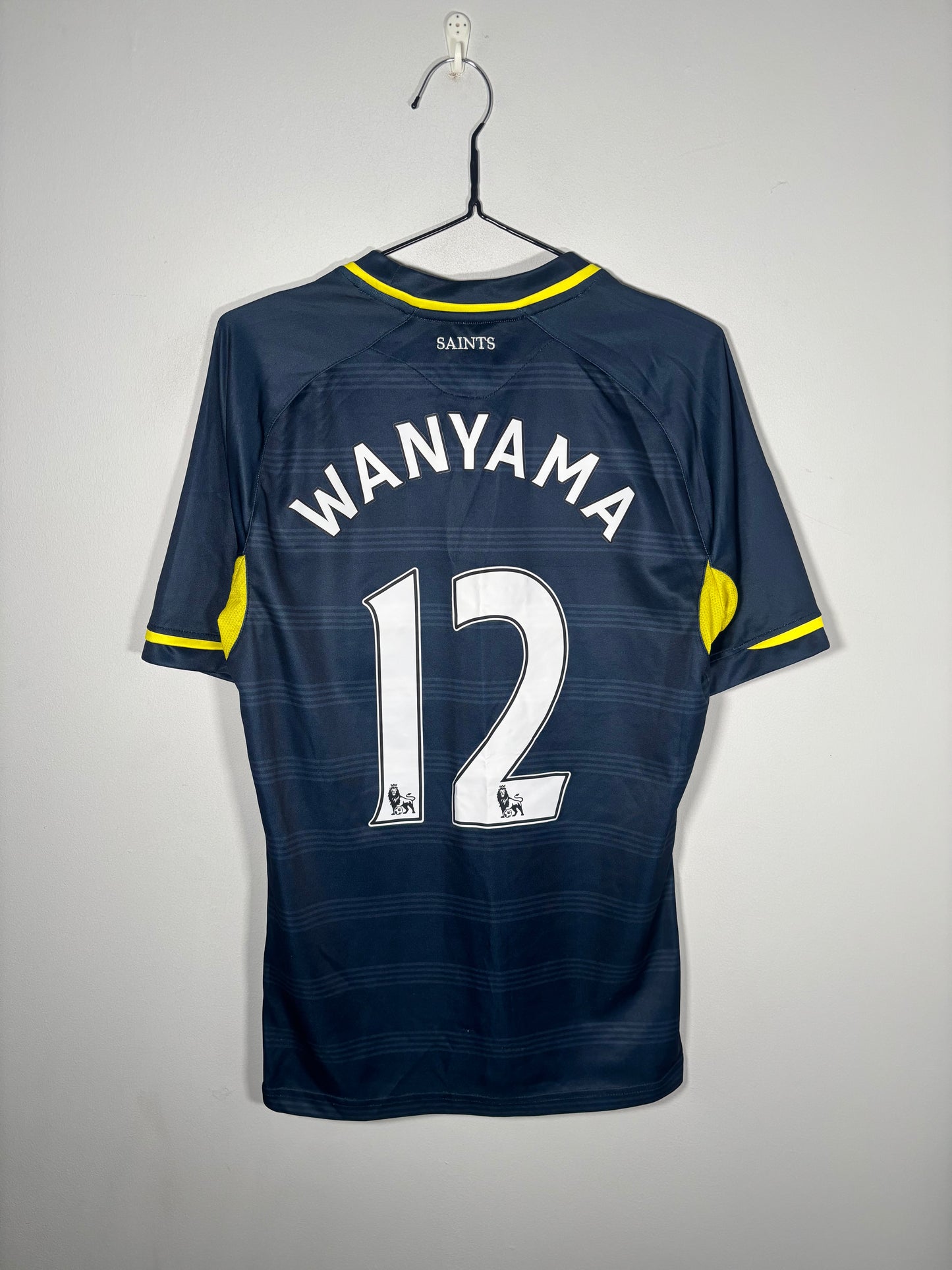 Southampton Away Shirt 2014/15 Wanyama (M)