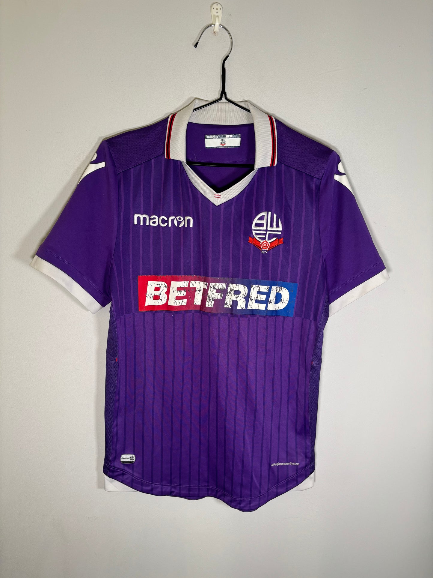 Bolton Wanderers Away Shirt 2017/18 Le Fondre (S)