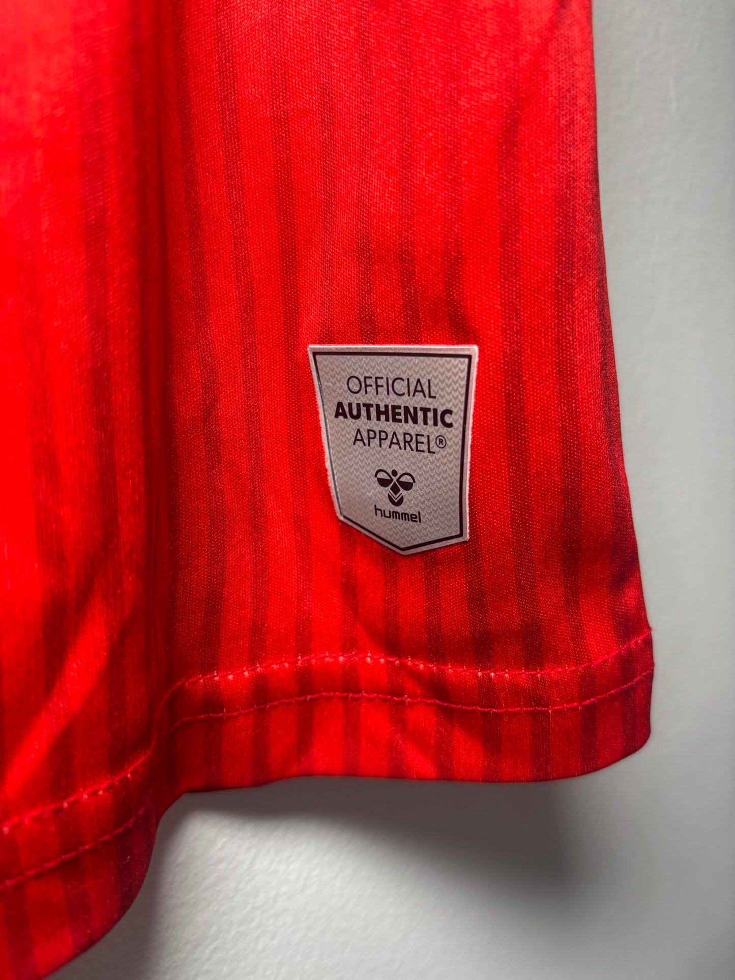 Wycombe Wanderers Away Shirt 2023/24 (L)