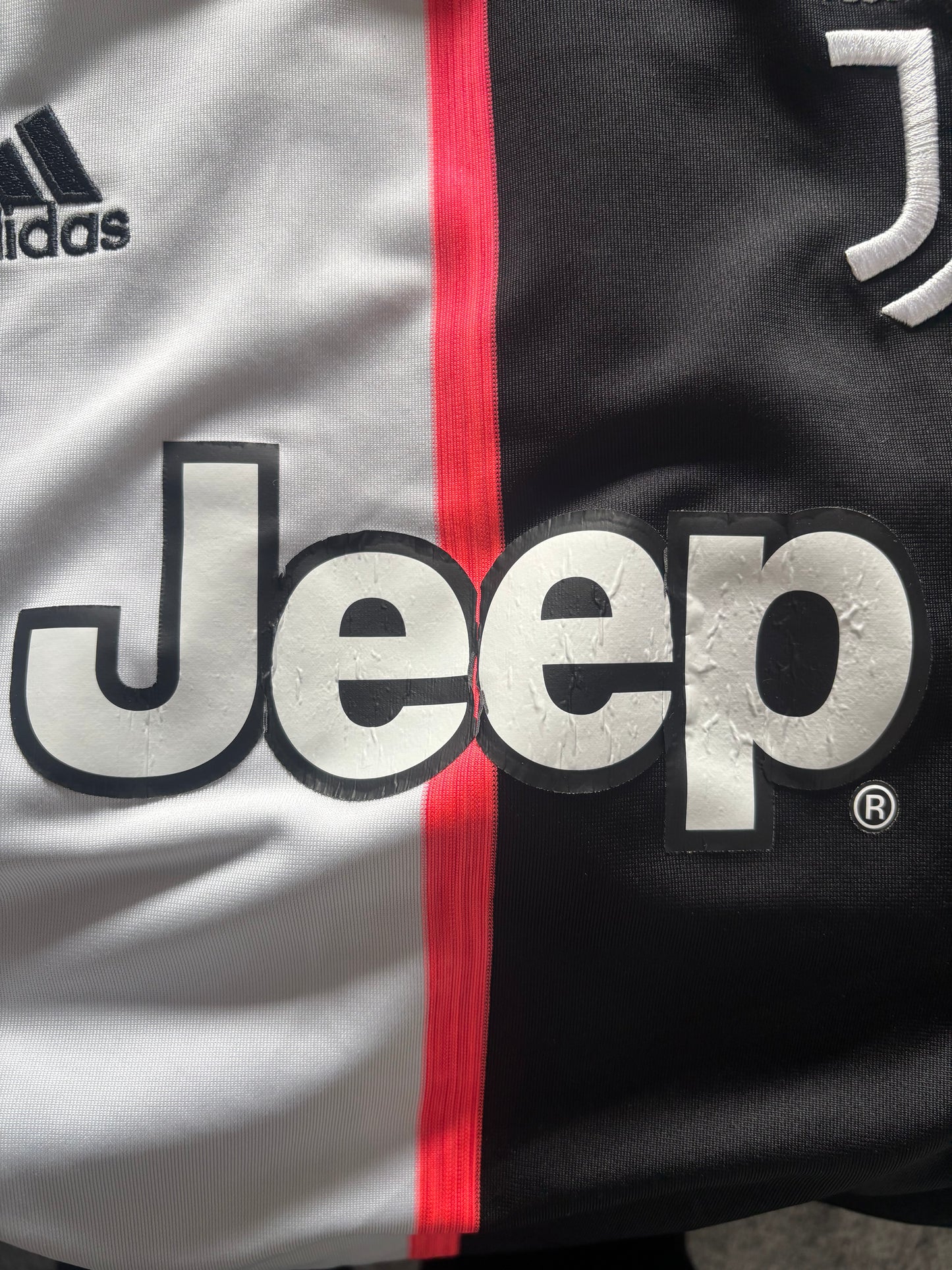 Juventus Home Shirt 2019/20 (XL)