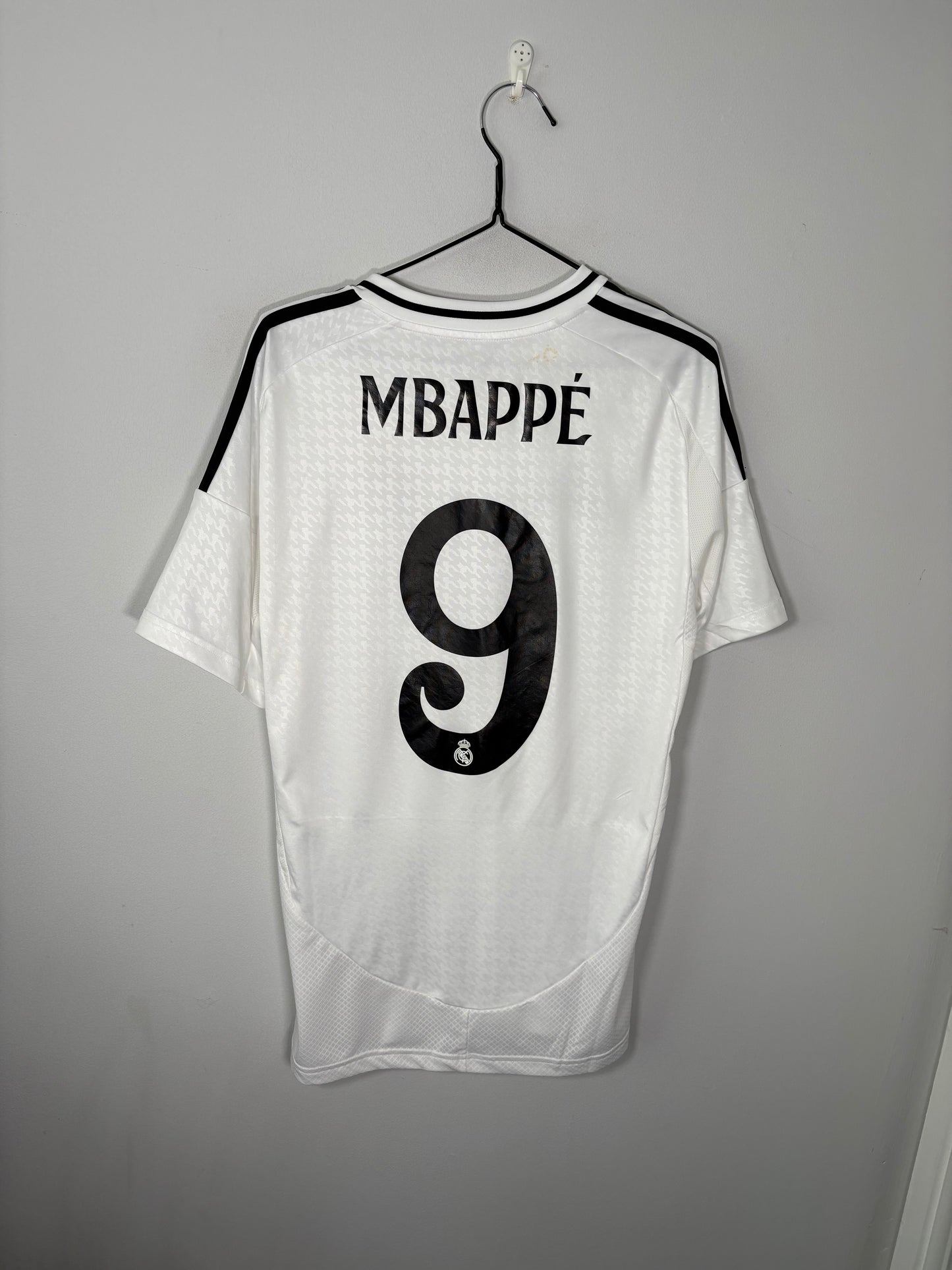 Real Madrid Home Shirt 2024/25 Mbappe (M)