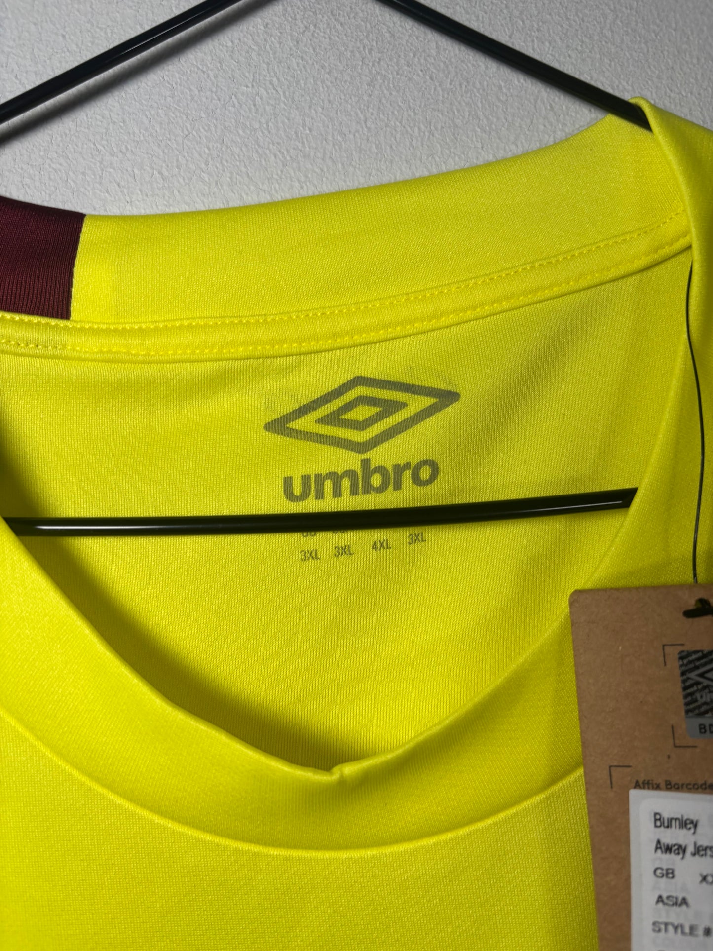 Burnley BNWT Away Shirt 2023/24 (3XL)