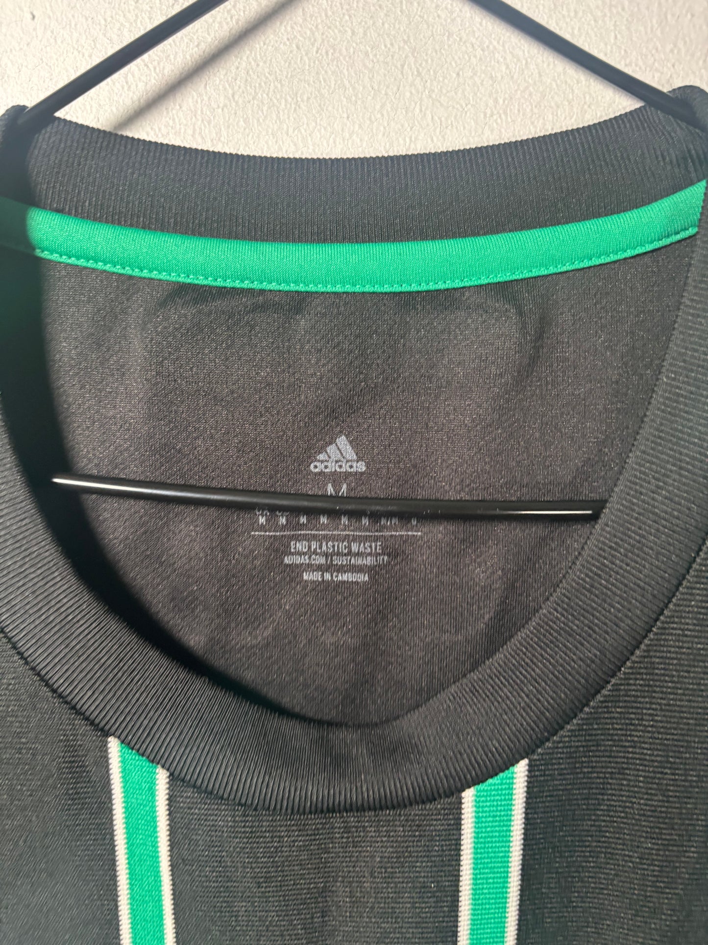 Celtic Away Shirt 2022/23 (M)