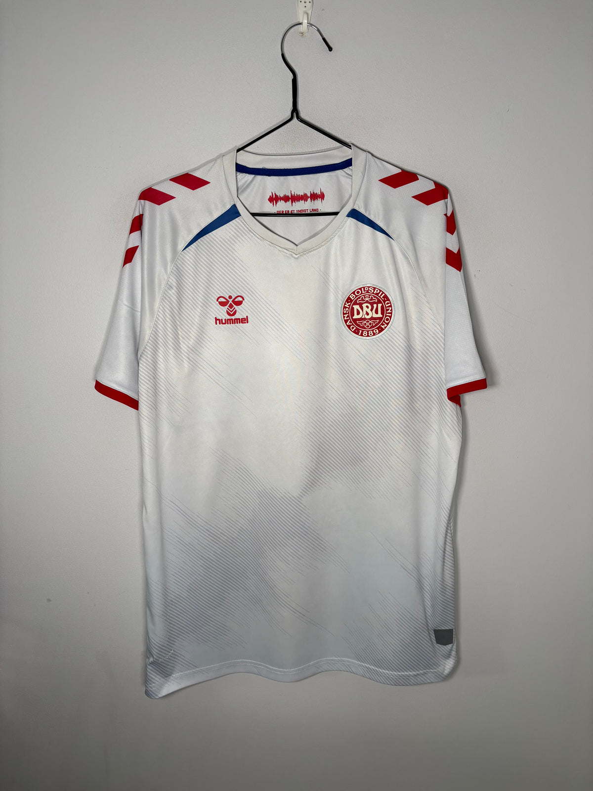 Denmark Away Shirt 2020 (L)