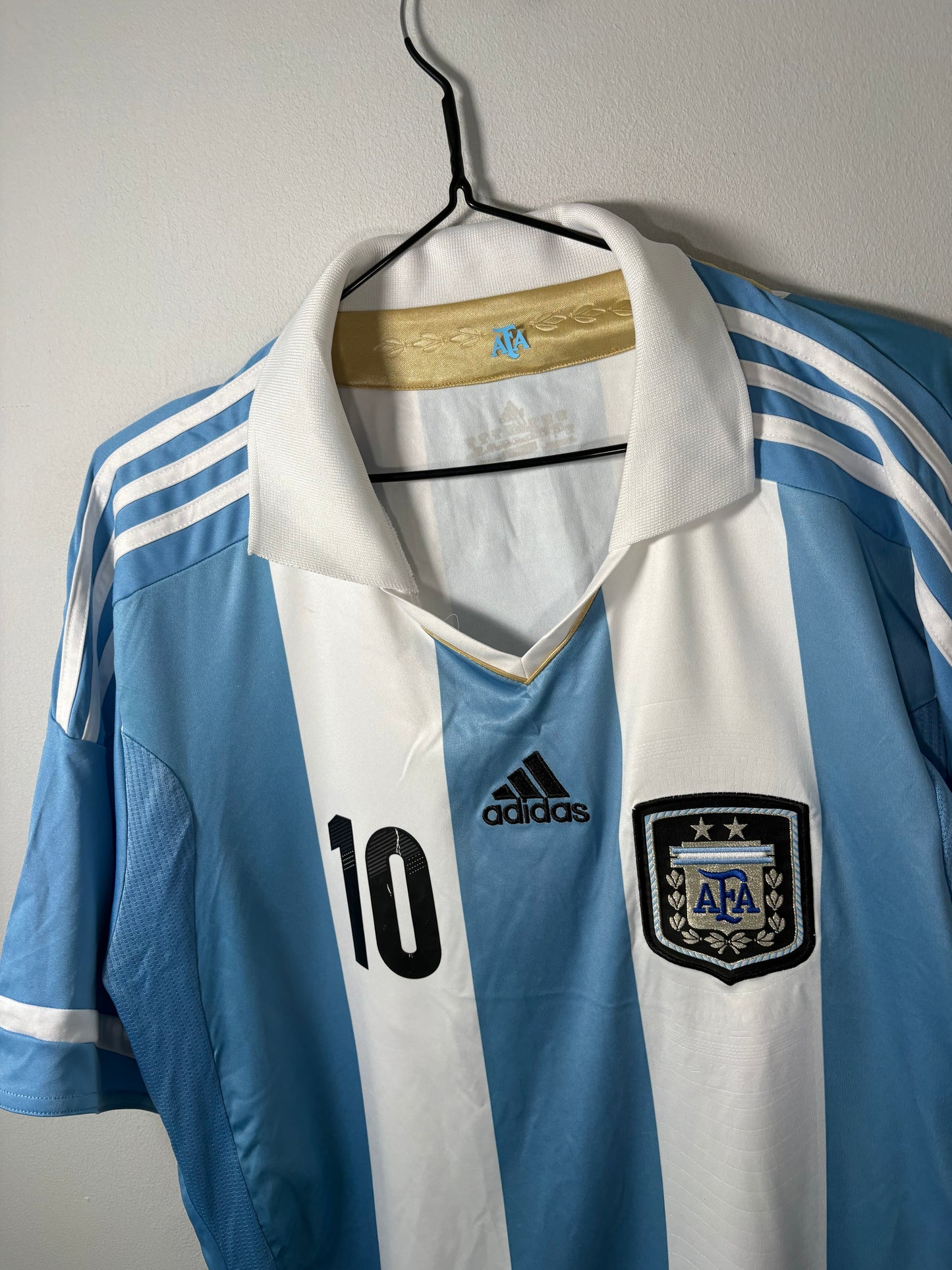 Argentina Home Shirt 2011 Maradona (XL)
