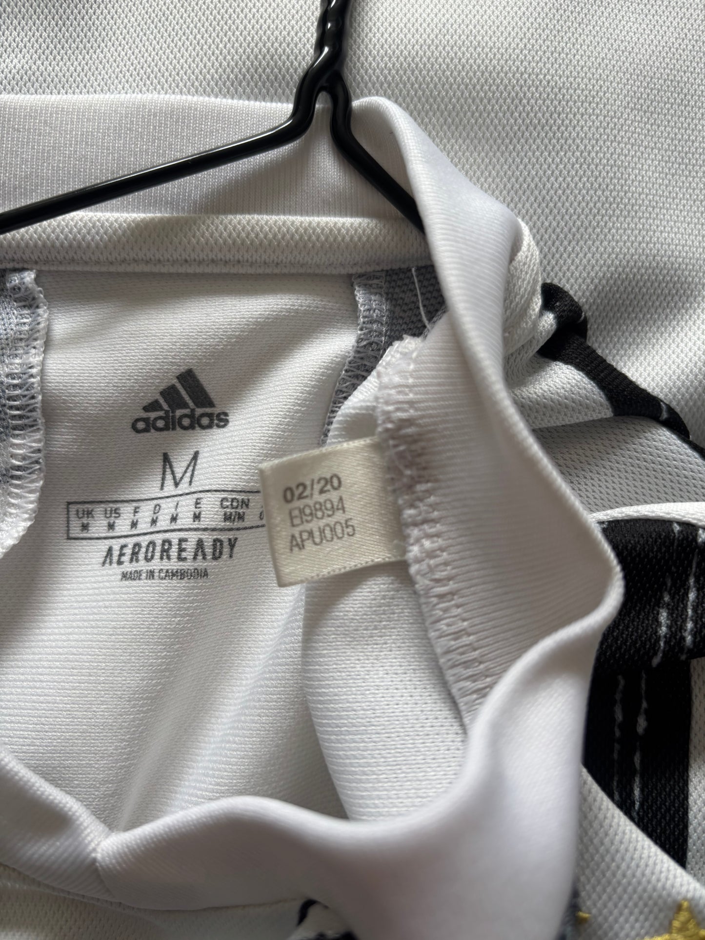 Juventus Home Shirt 2020/21 (M)