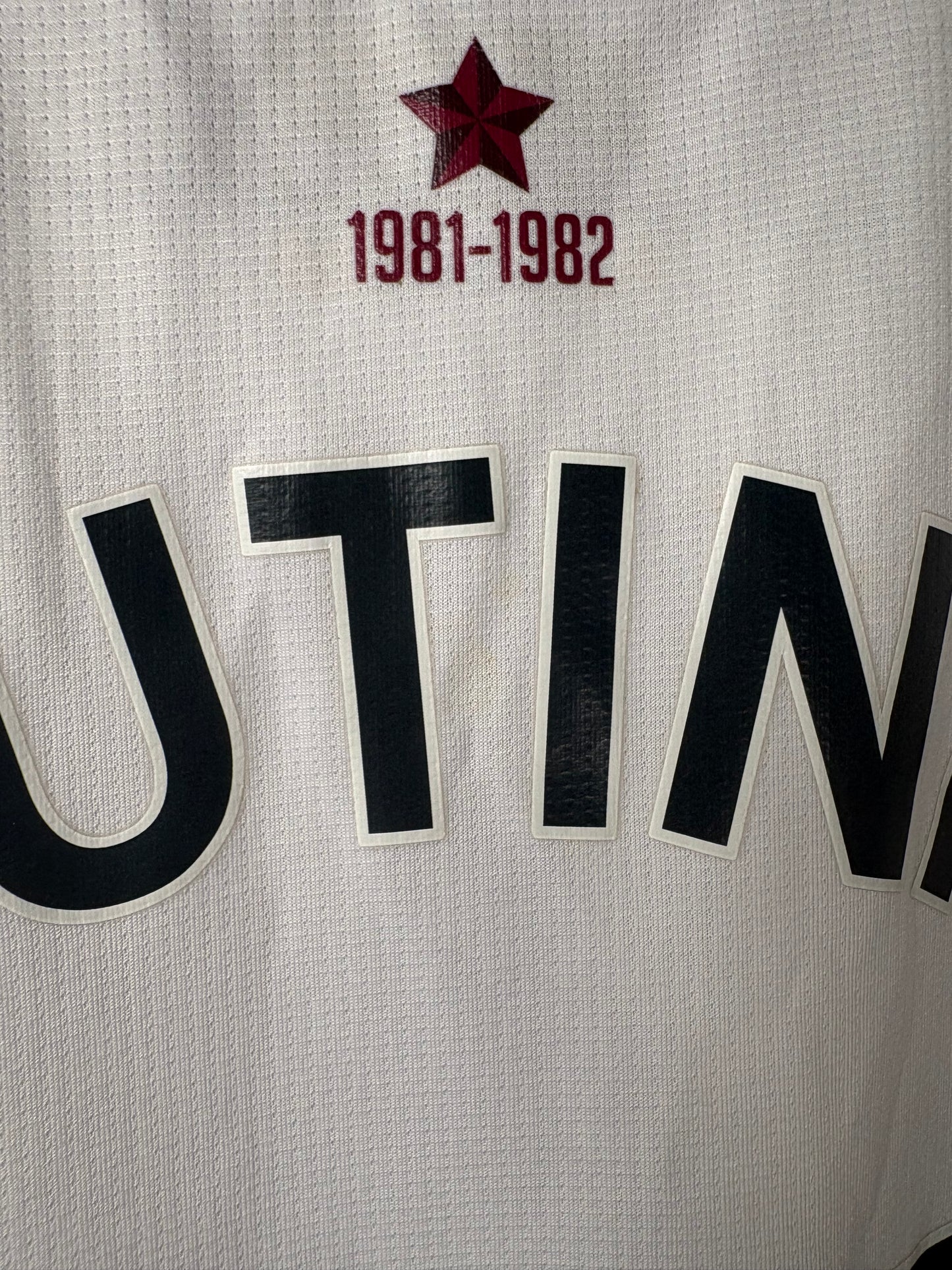 Aston Villa Away Shirt 2021/22 Coutinho (L)