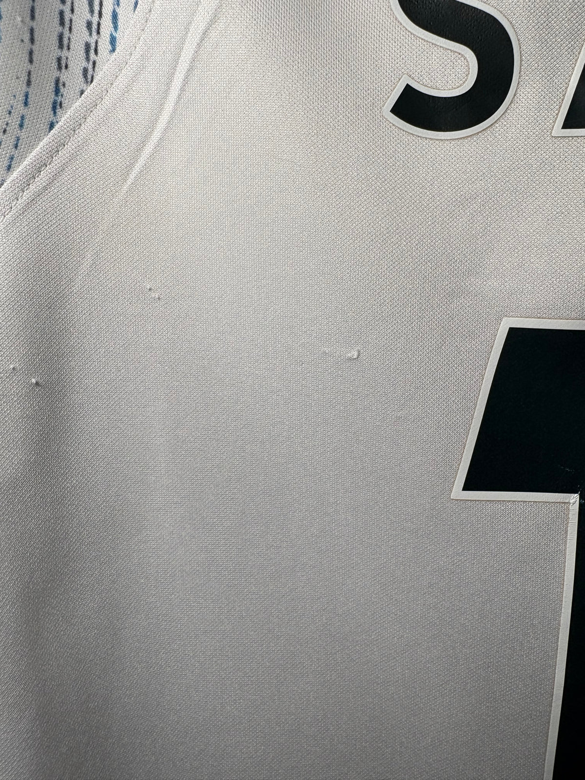 Liverpool Authentic Away Shirt 2022/23 Salah (XLK)